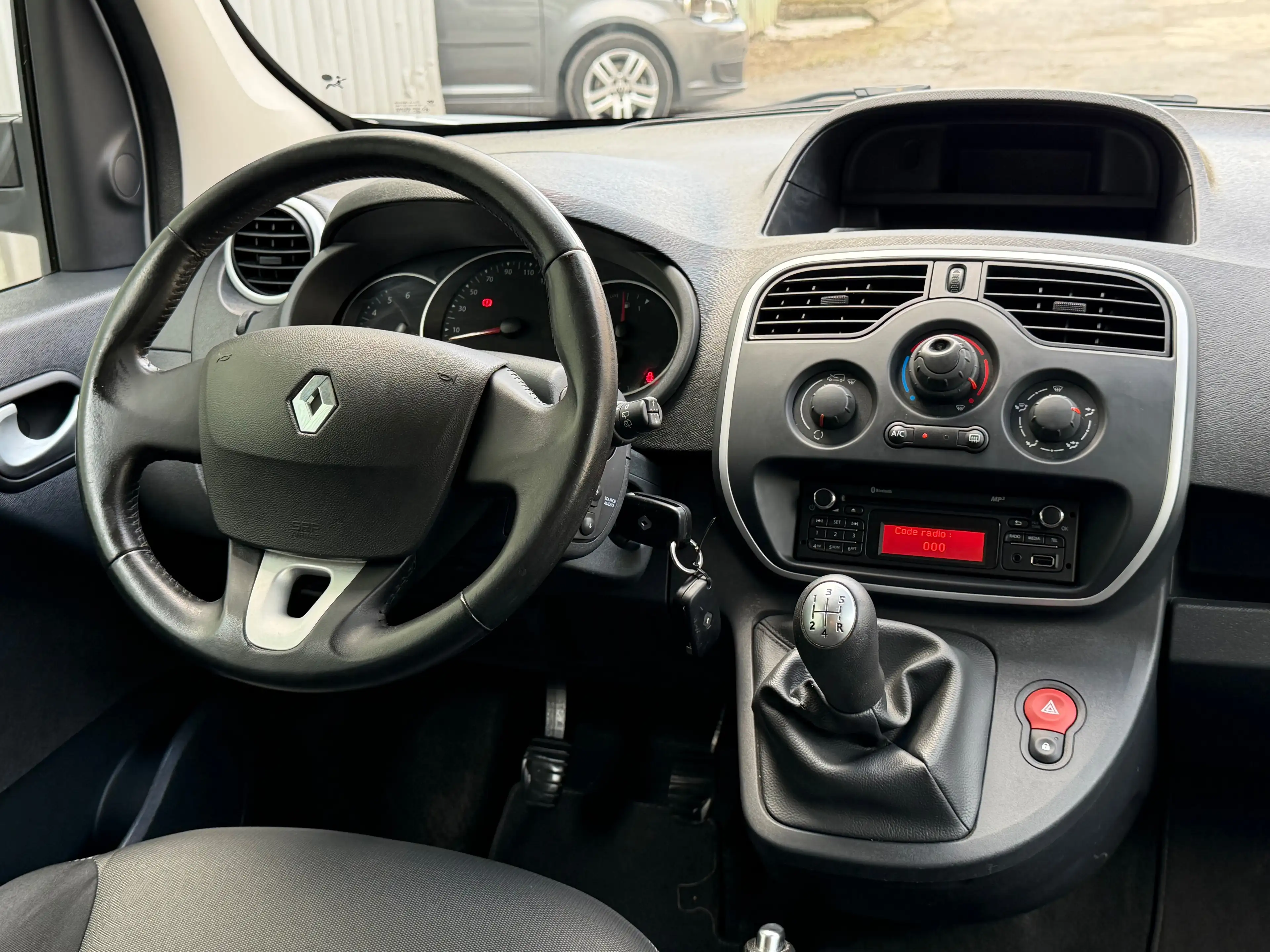 Renault Kangoo 1.5 dCi LIMITED//EURO6B//CLIM//DIESEL — photo 13