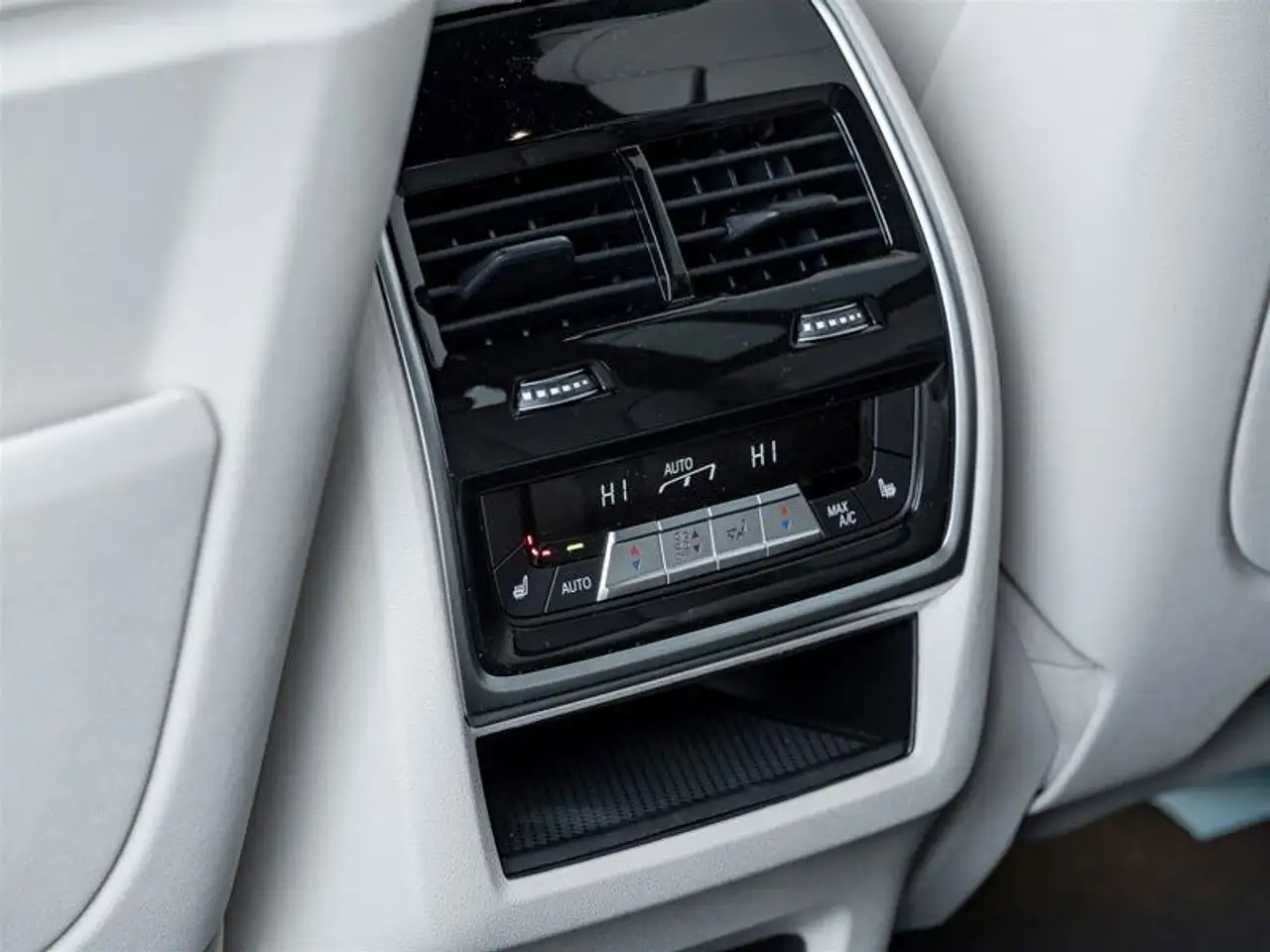 BMW X7 снимка BMW X7