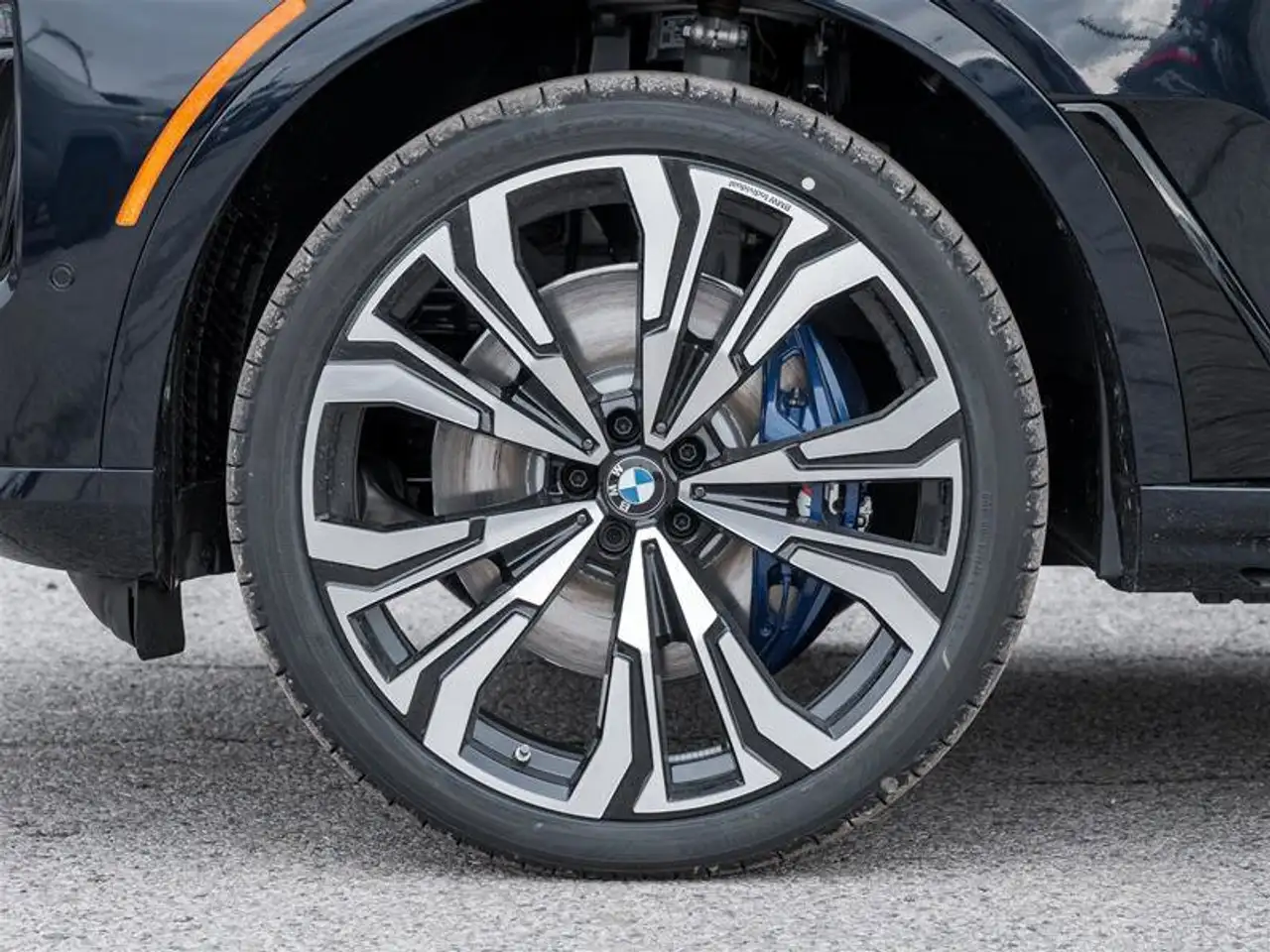 BMW X7 снимка BMW X7