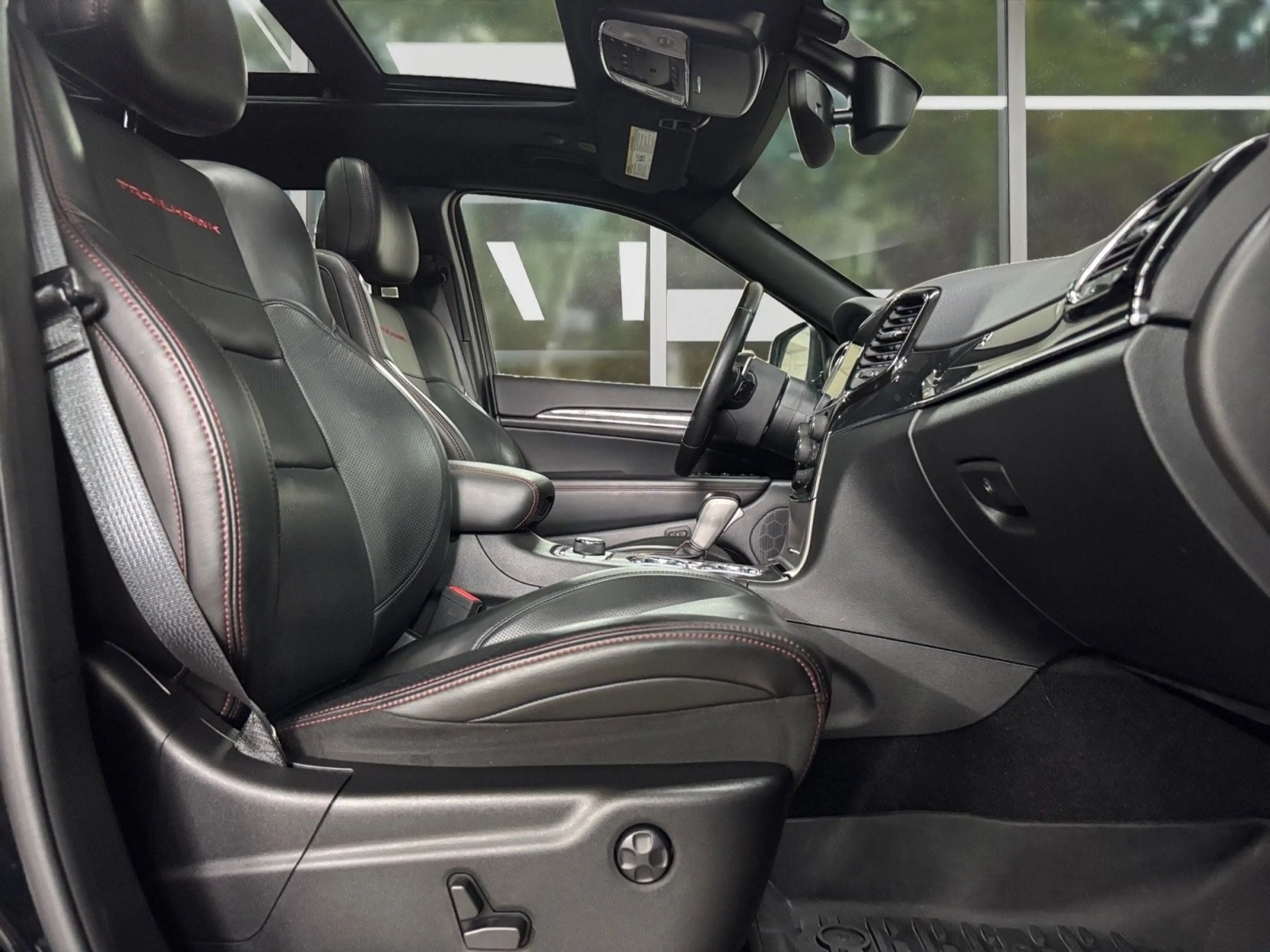 Jeep Grand Cherokee 5.7 Hemi TRAILHAWK 286KW — photo 7
