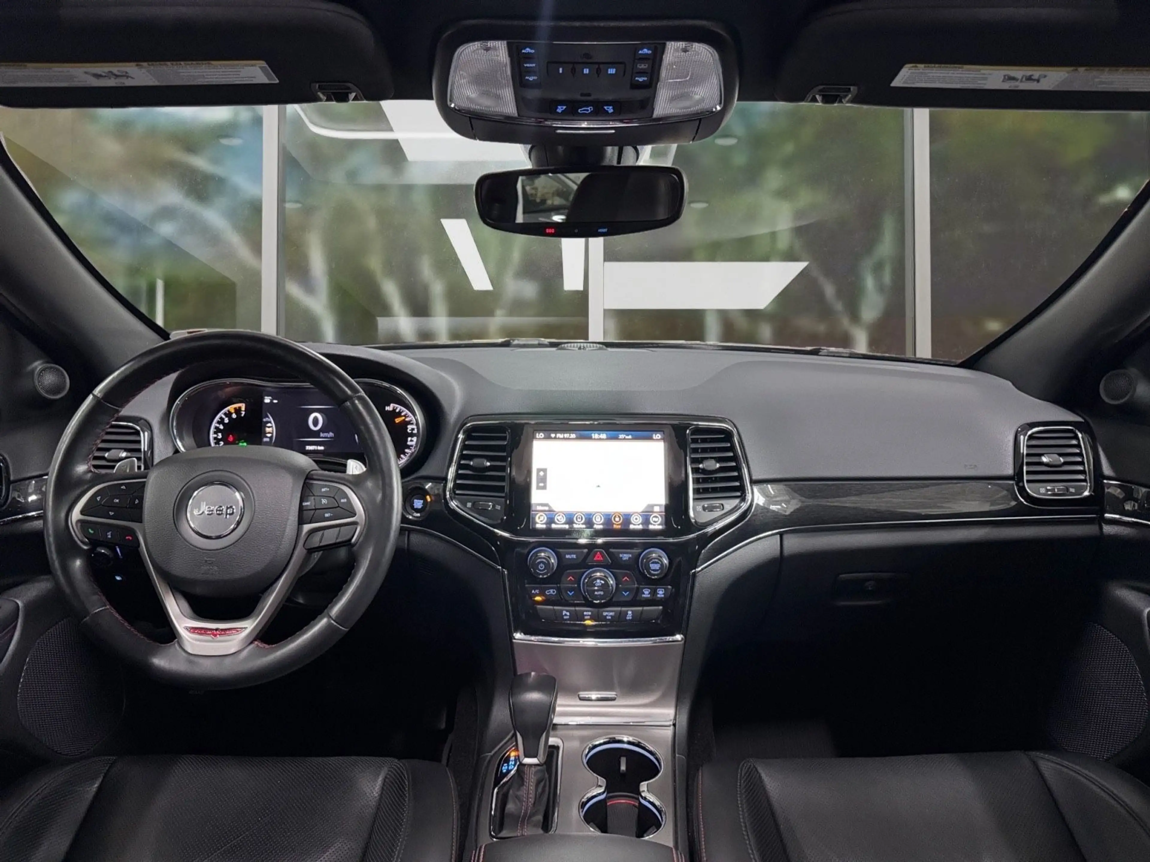 Jeep Grand Cherokee 5.7 Hemi TRAILHAWK 286KW — photo 9