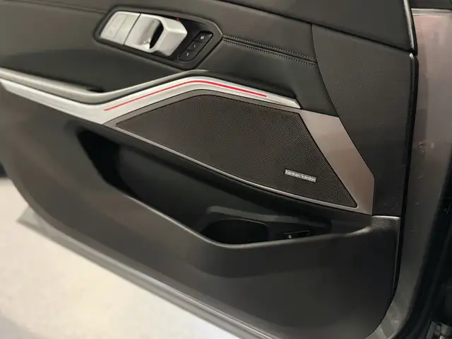 BMW M3 view 11