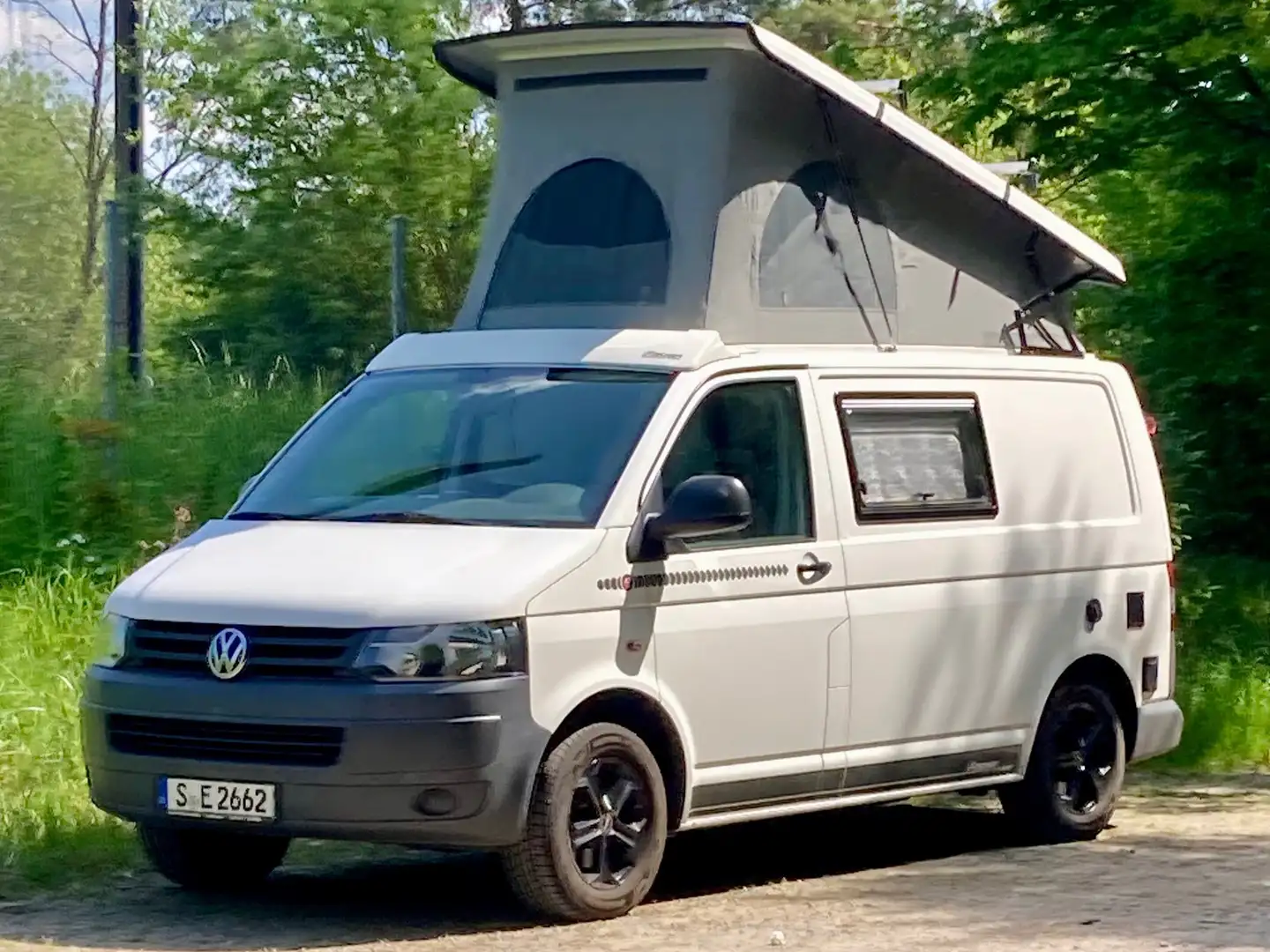 Volkswagen T5 Transporter Camperausbau (California in richtig gut) Weiß - 1