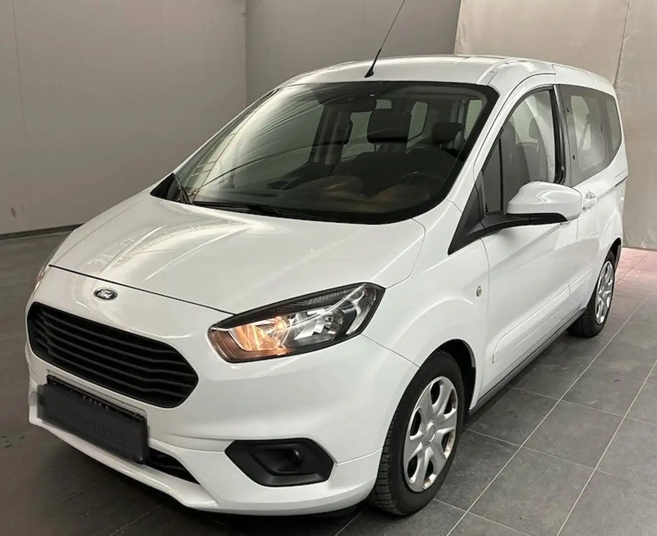 Ford Tourneo Courier Trend # Klimaanlage # Tempomat White - 1