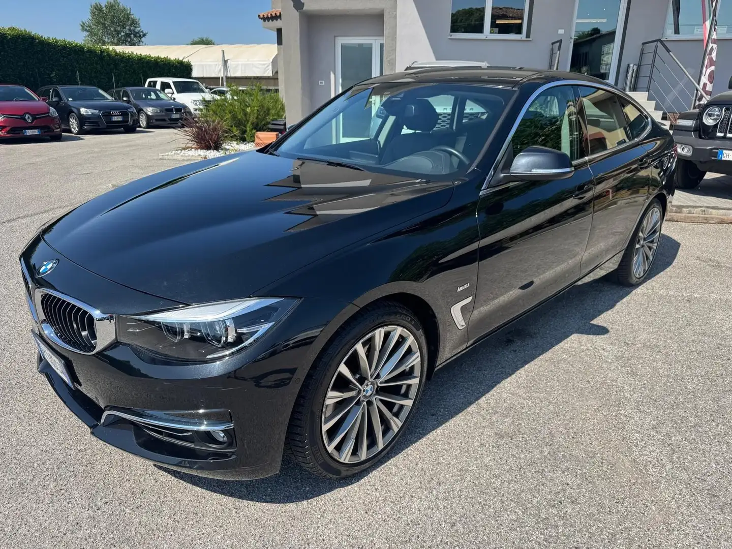 BMW 330 330dA xDrive Luxury Nero - 1