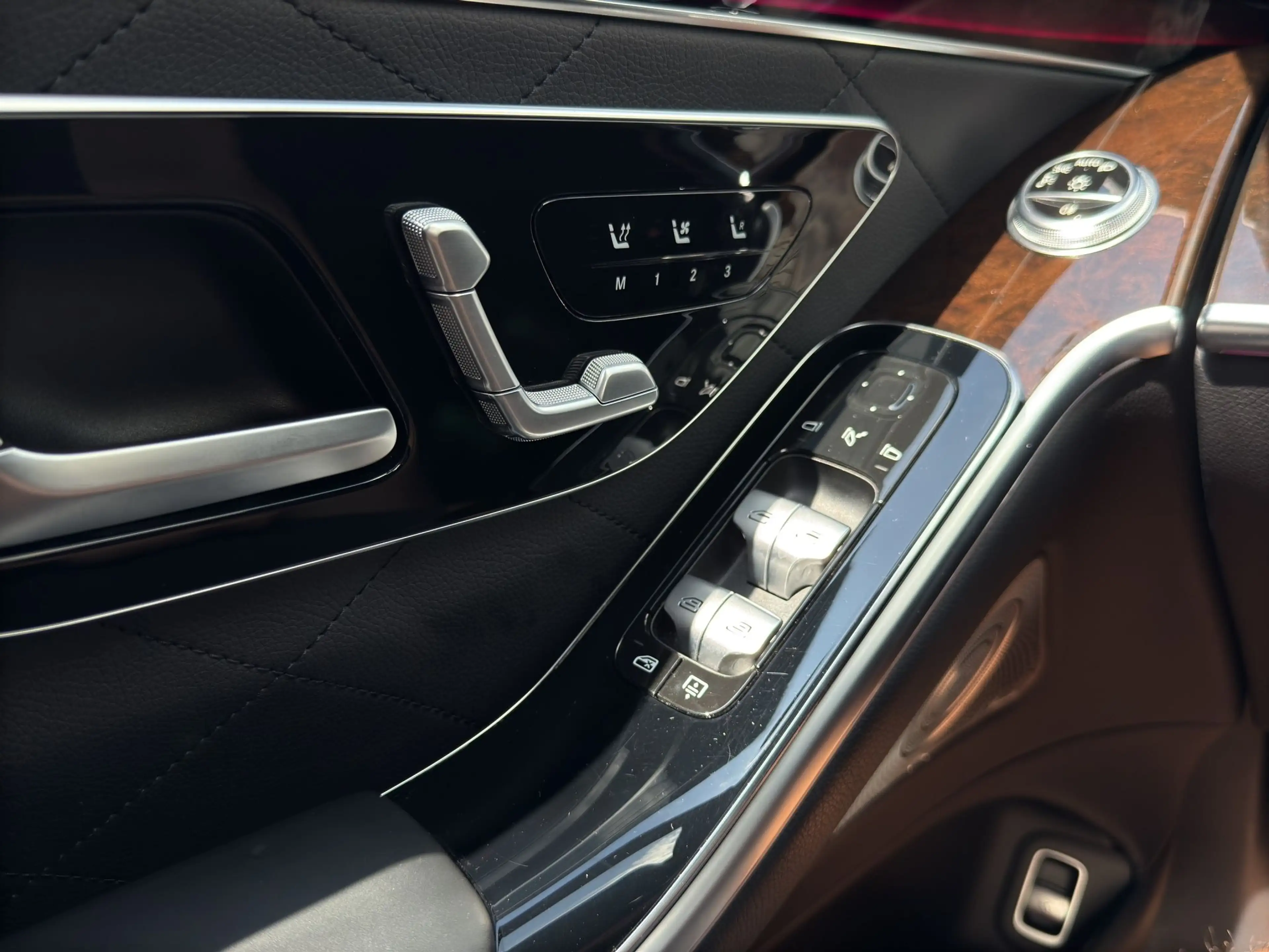 Mercedes-Benz S 400 d 4MATIC Aut. Panorama/10°/3D-Display/IR-Vergla... — photo 26