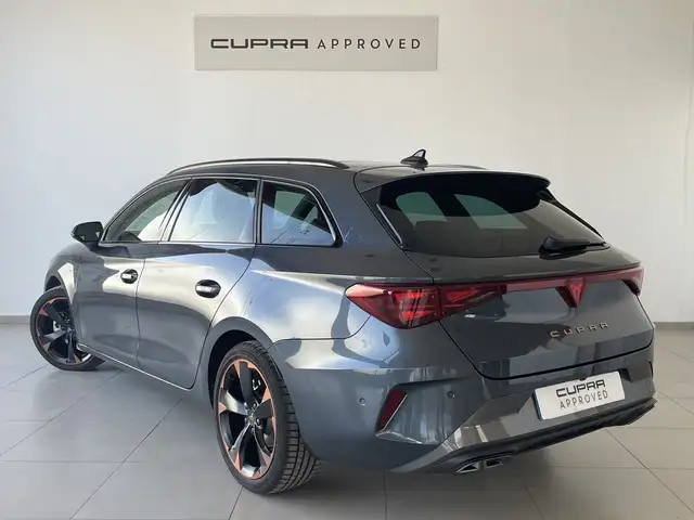 Cupra Leon view 2