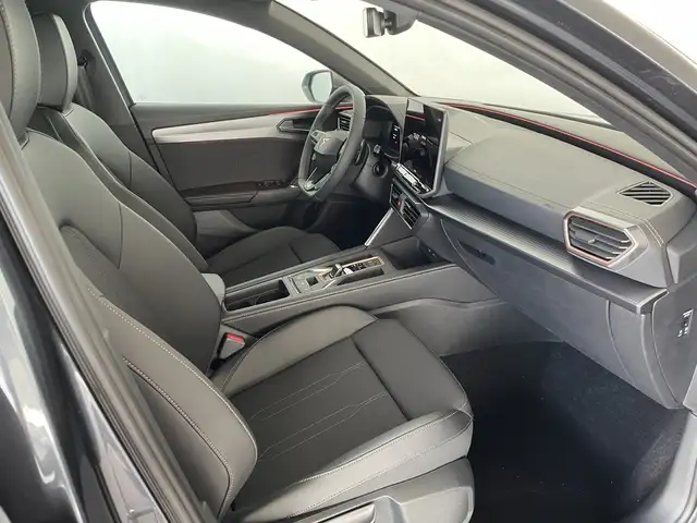 Cupra Leon view 5