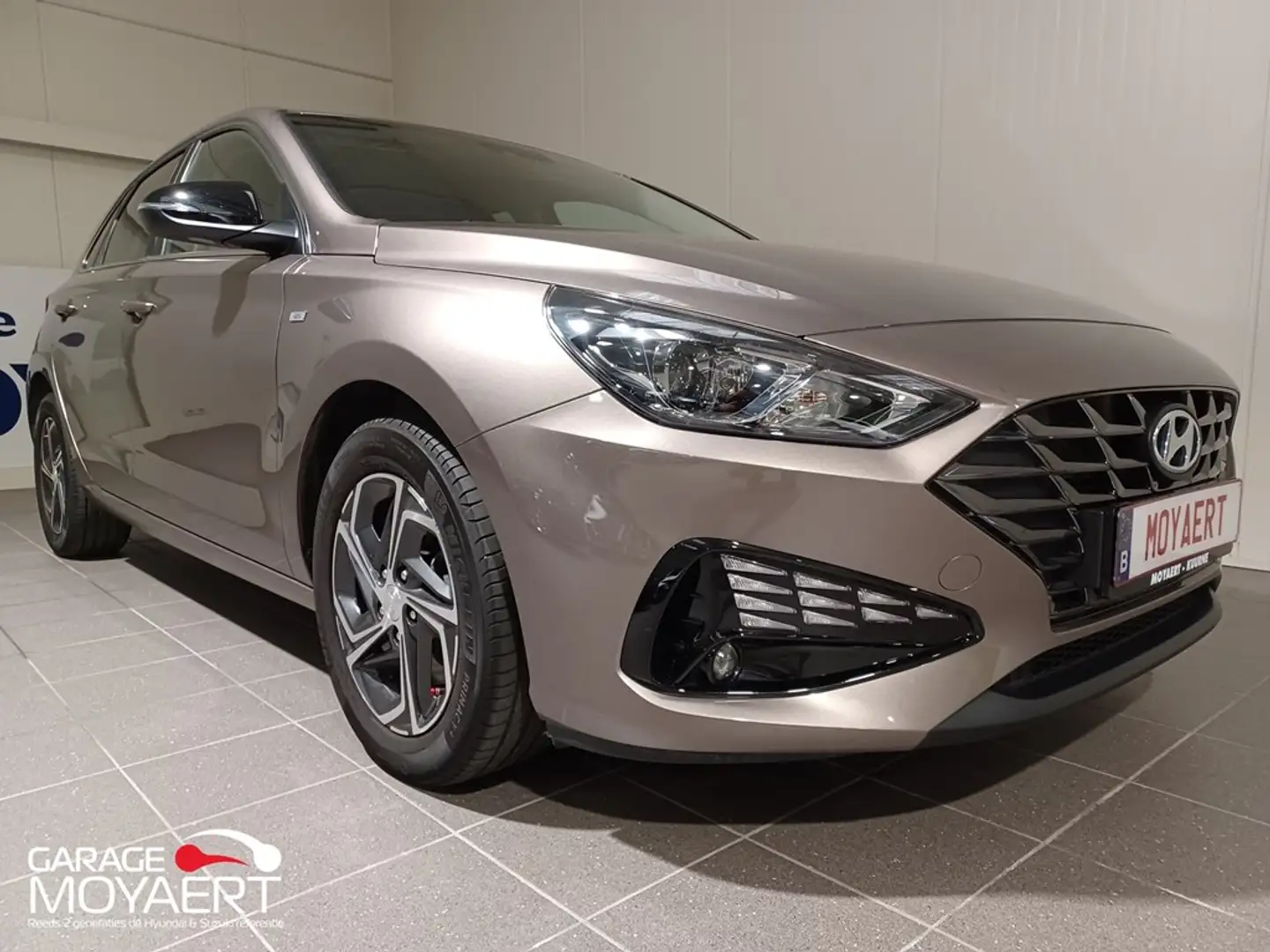 Hyundai i30 1.5 T-GDi 48v Techno |navi|camera|cruise|alu16" Bruin - 1