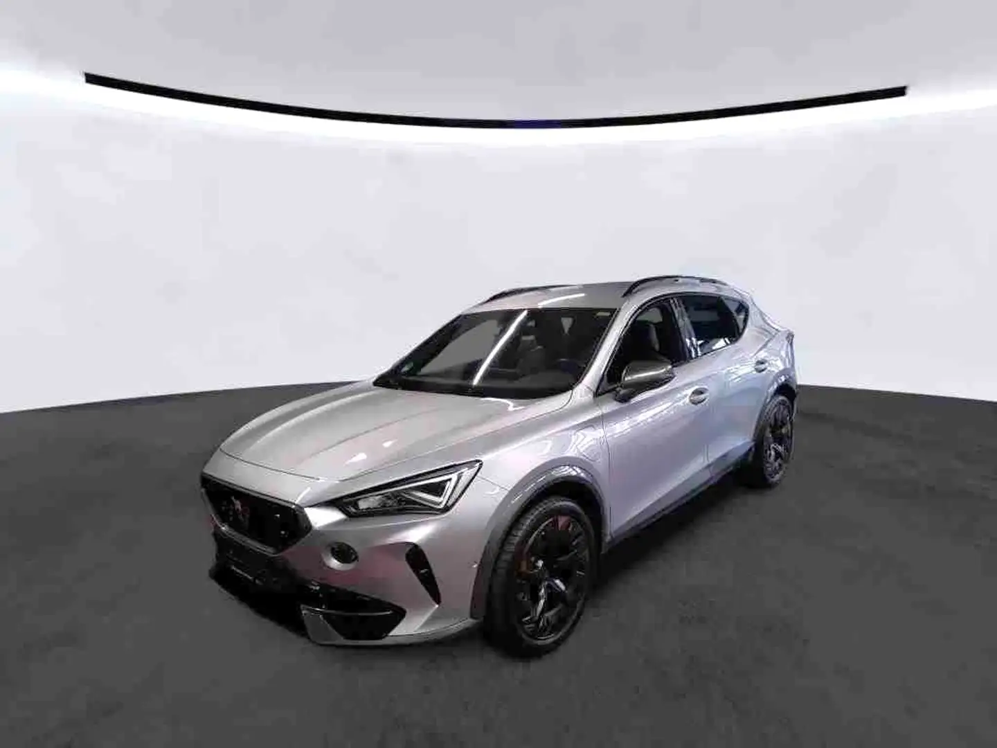 CUPRA Formentor PRIORITY PHEV DSG AHK+KAMERA+KEYLESS+ACC+NAVI+LED+ Silber - 2