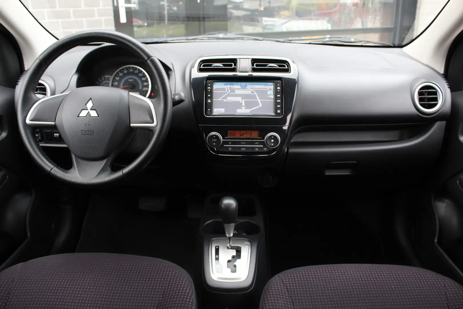Mitsubishi Space Star 1.2 Instyle / Automaat / Camera / Keyless Rojo - 2