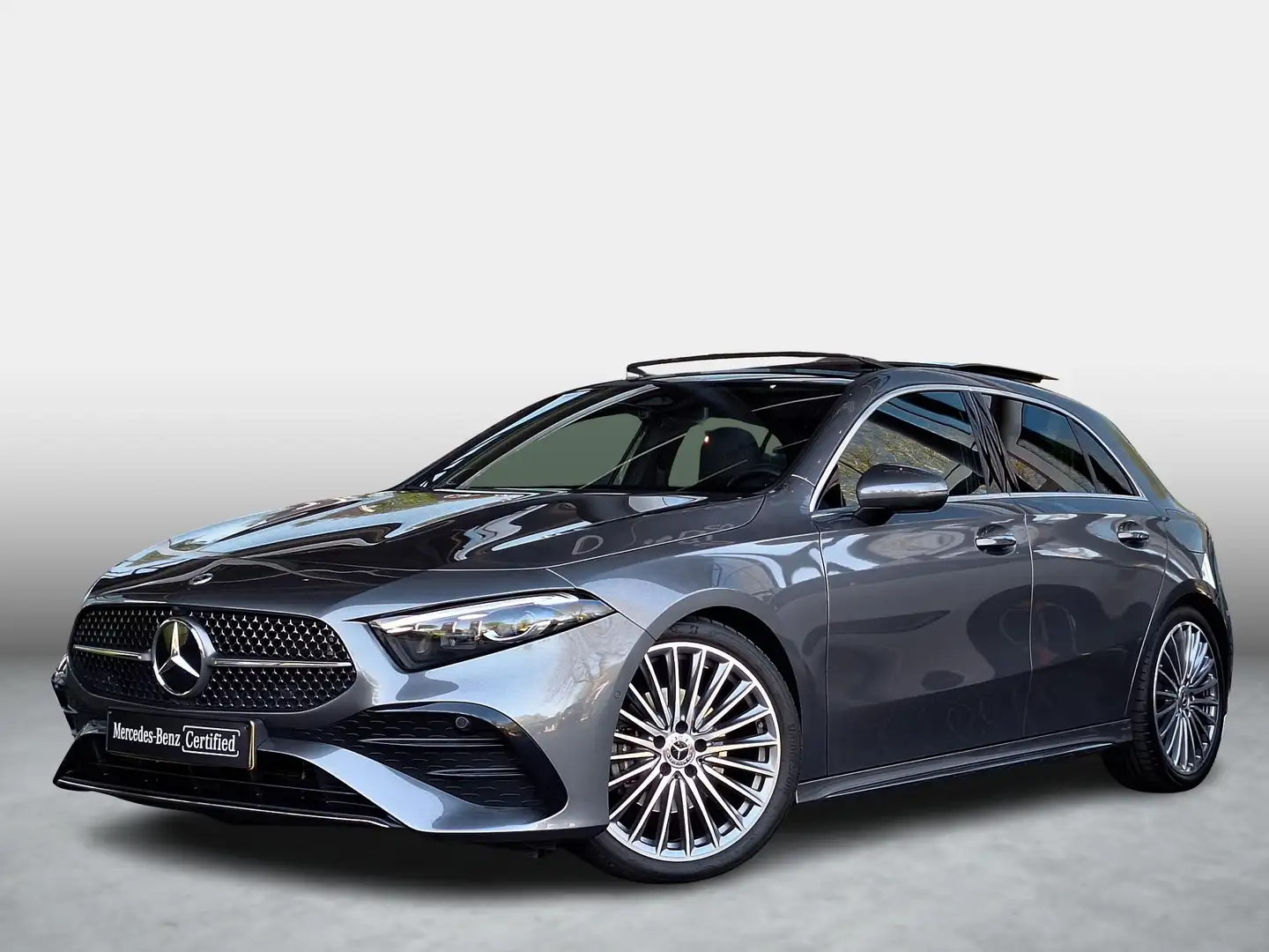 Mercedes-Benz A 180 AMG Line | Panoramadak | Burmester Surround Sound Grijs - 2