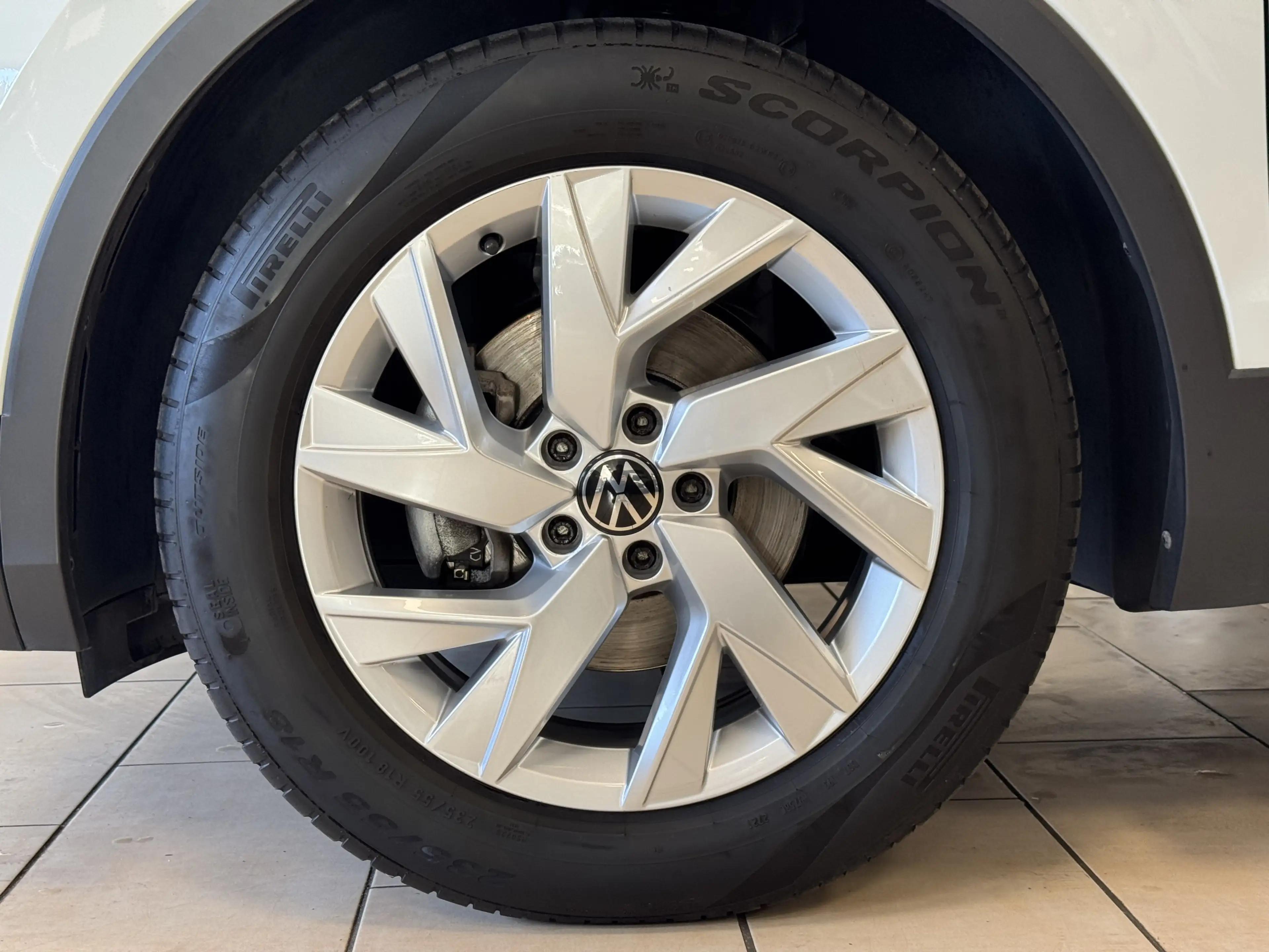 Volkswagen Tiguan Elegance*Navi*CarPlay*IQ.Light*ACC*SHZ*1H — photo 12