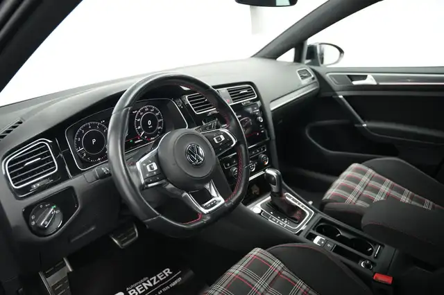 Volkswagen Golf view 14