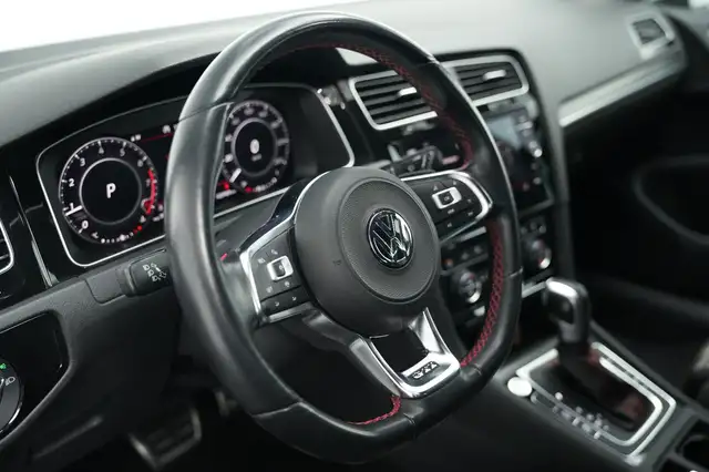 Volkswagen Golf view 15