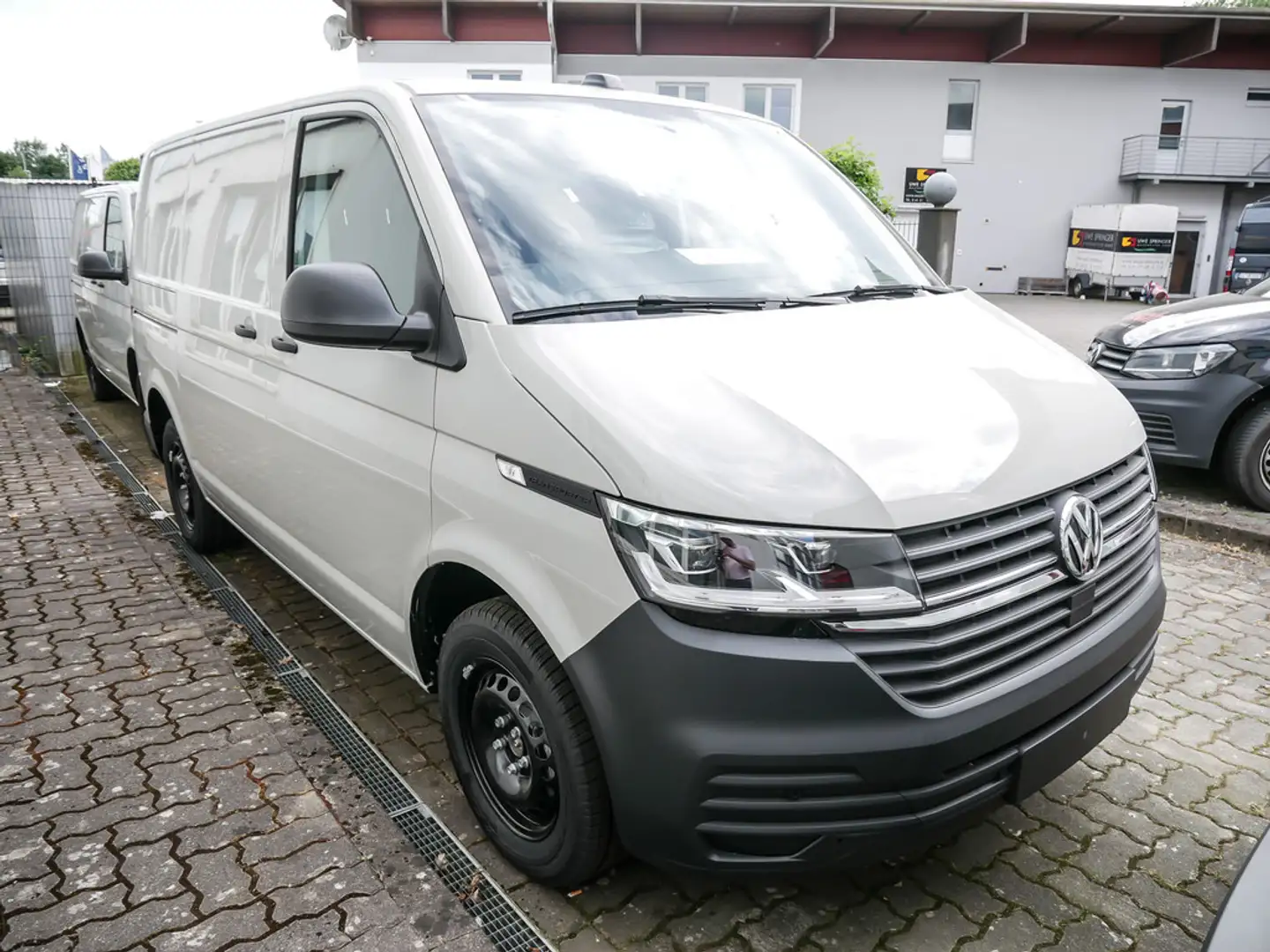 Volkswagen T6.1 Kasten 2.0 TDI PDC KAMERA STANDHZ LED Gris - 2