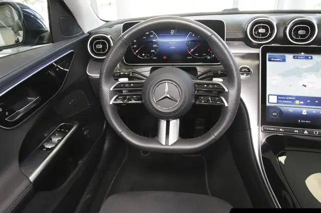 Mercedes-Benz C-Class view 12