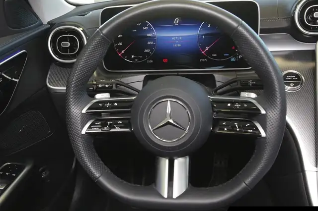 Mercedes-Benz C-Class view 13