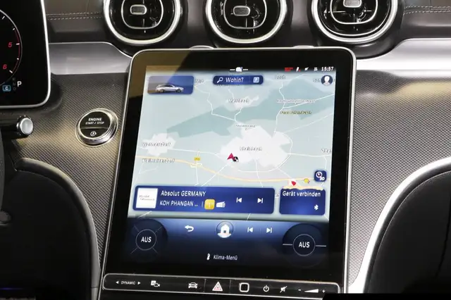 Mercedes-Benz C-Class view 11