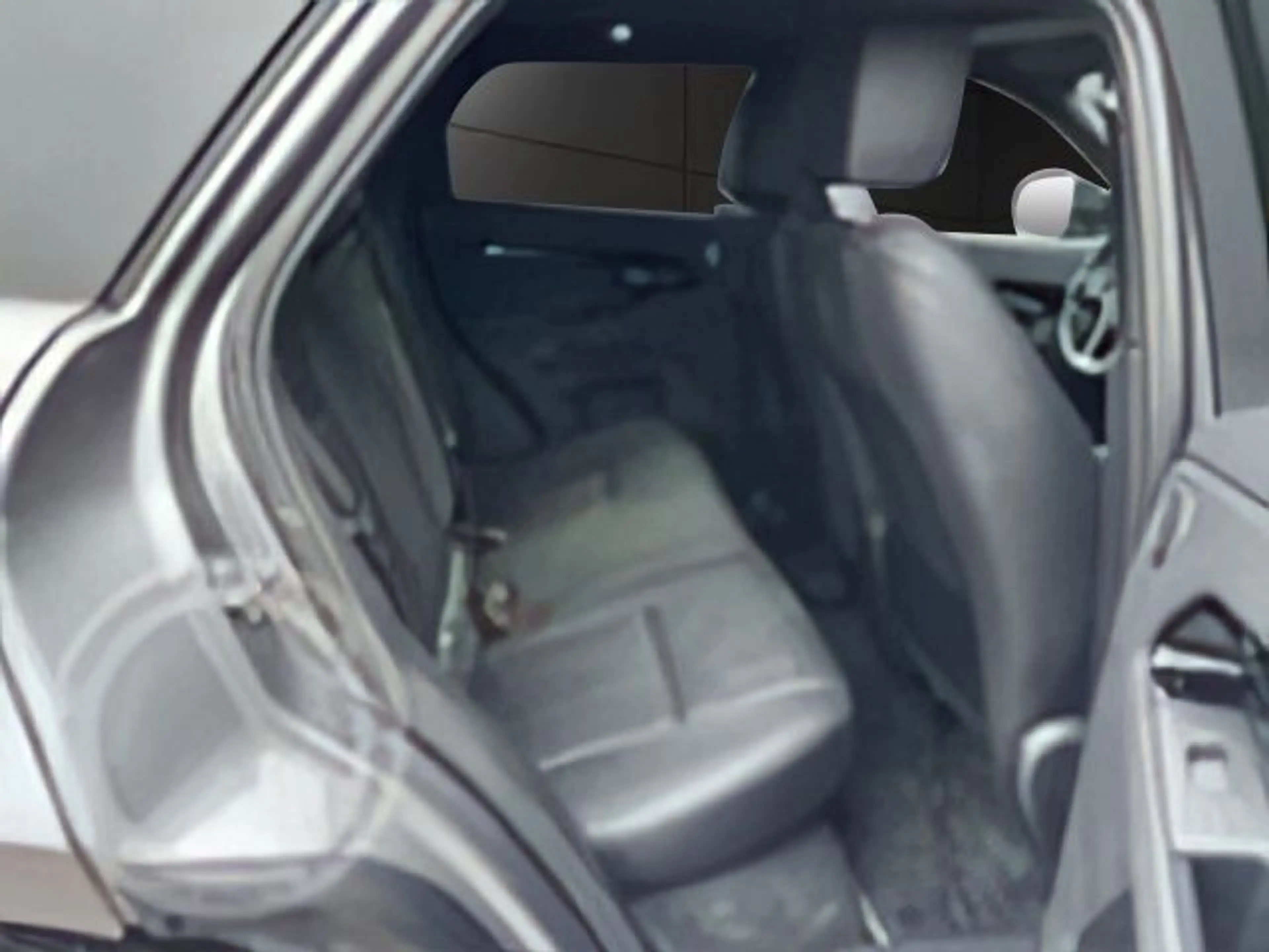 Land Rover Range Rover Evoque Dynamic SE P270E Plug-In — photo 8