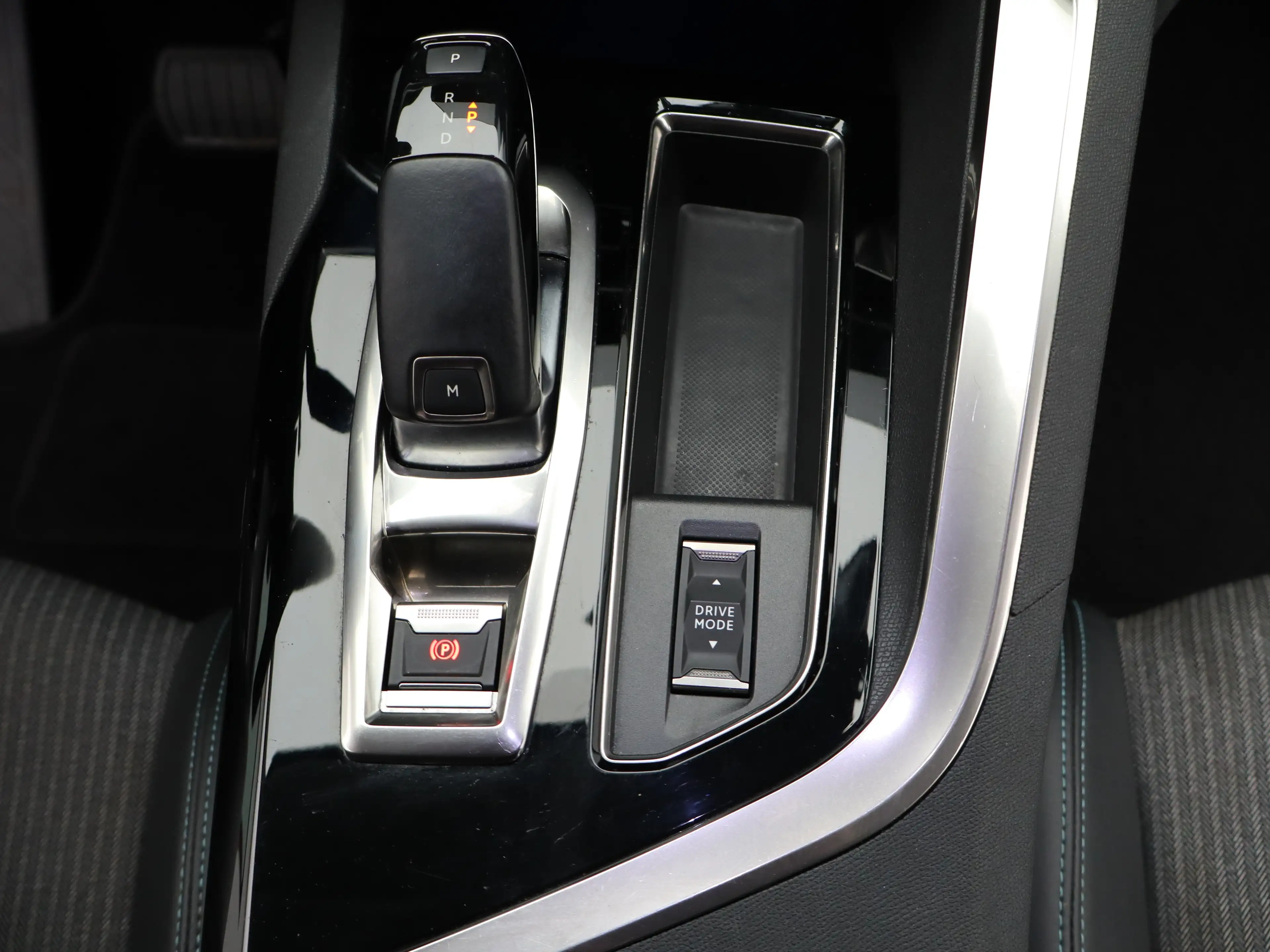 Peugeot 5008 1.2 PureTech Allure Pack Business | Carplay | 7-pe — photo 8