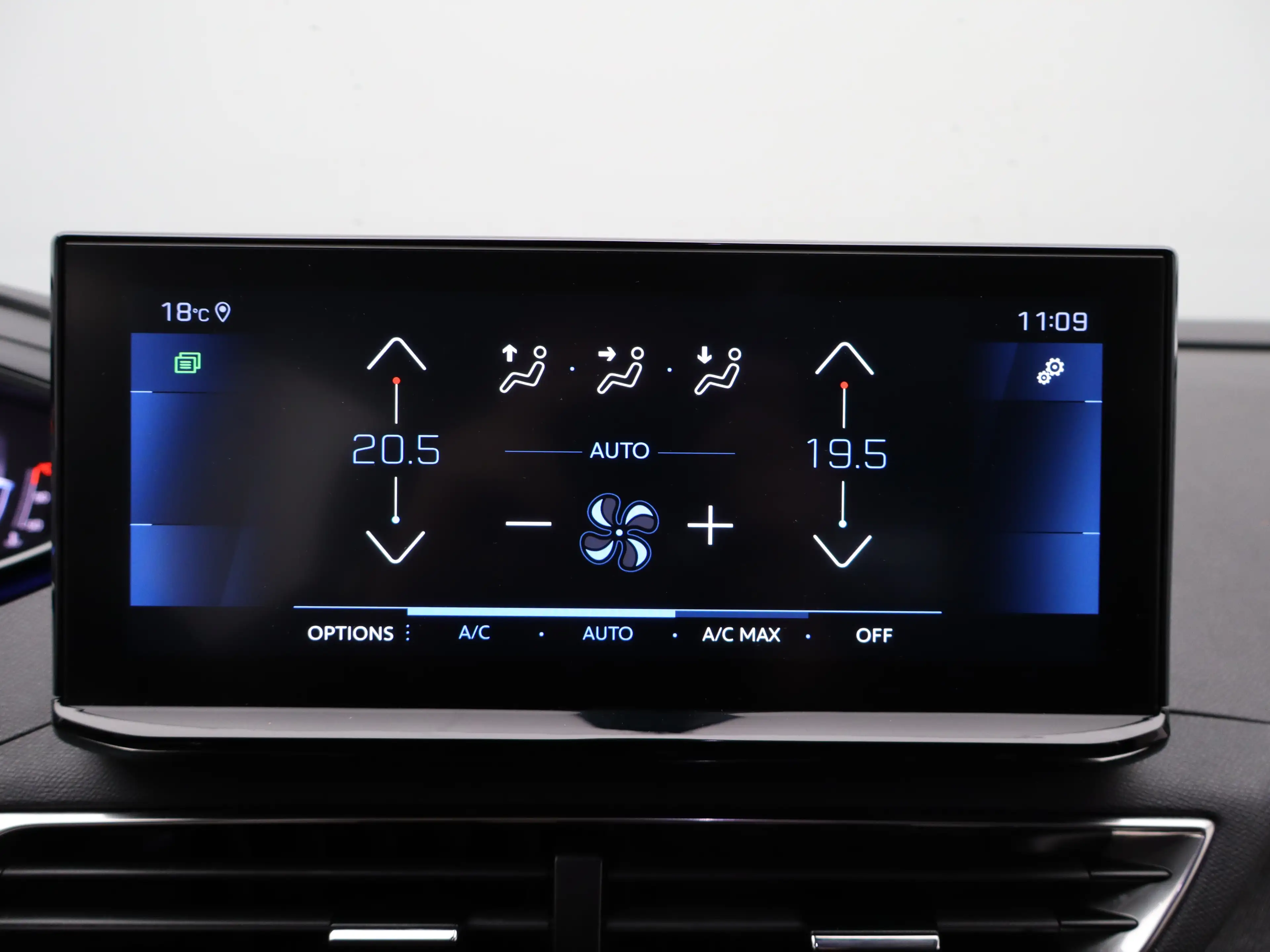 Peugeot 5008 1.2 PureTech Allure Pack Business | Carplay | 7-pe — photo 20