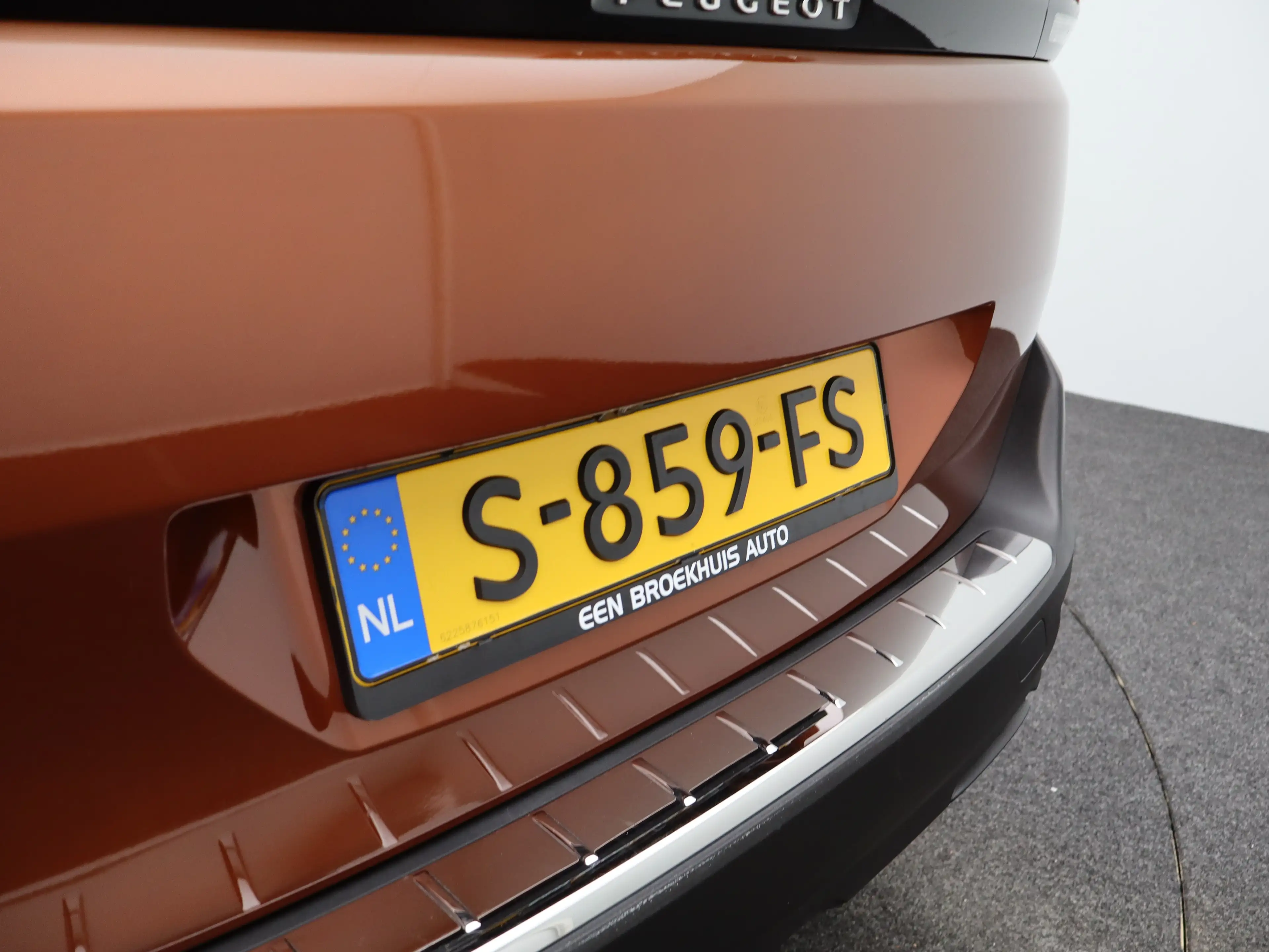 Peugeot 5008 1.2 PureTech Allure Pack Business | Carplay | 7-pe — photo 43