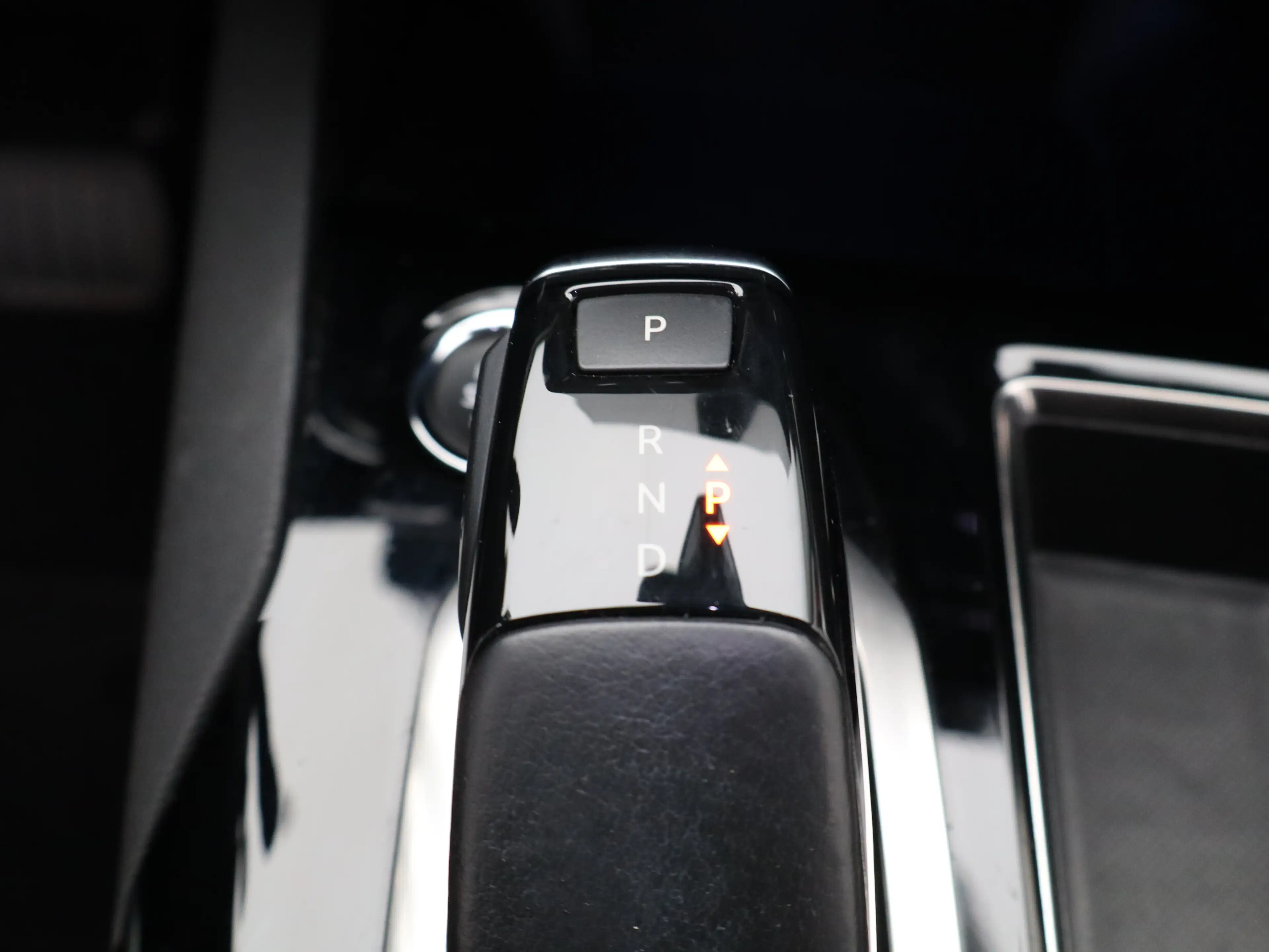 Peugeot 5008 1.2 PureTech Allure Pack Business | Carplay | 7-pe — photo 27