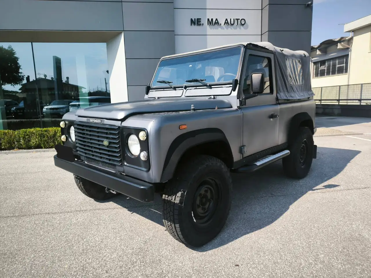 Land Rover Defender 90 2.5 TD5 122CV (AUTOCARRO), foto 1