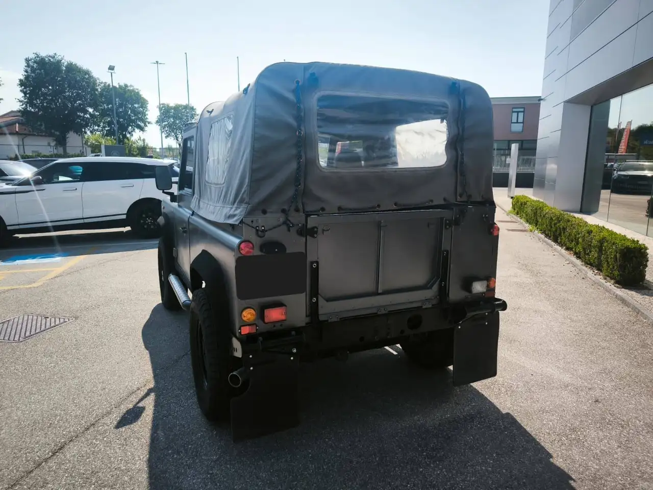 Land Rover Defender 90 2.5 TD5 122CV (AUTOCARRO), foto 3