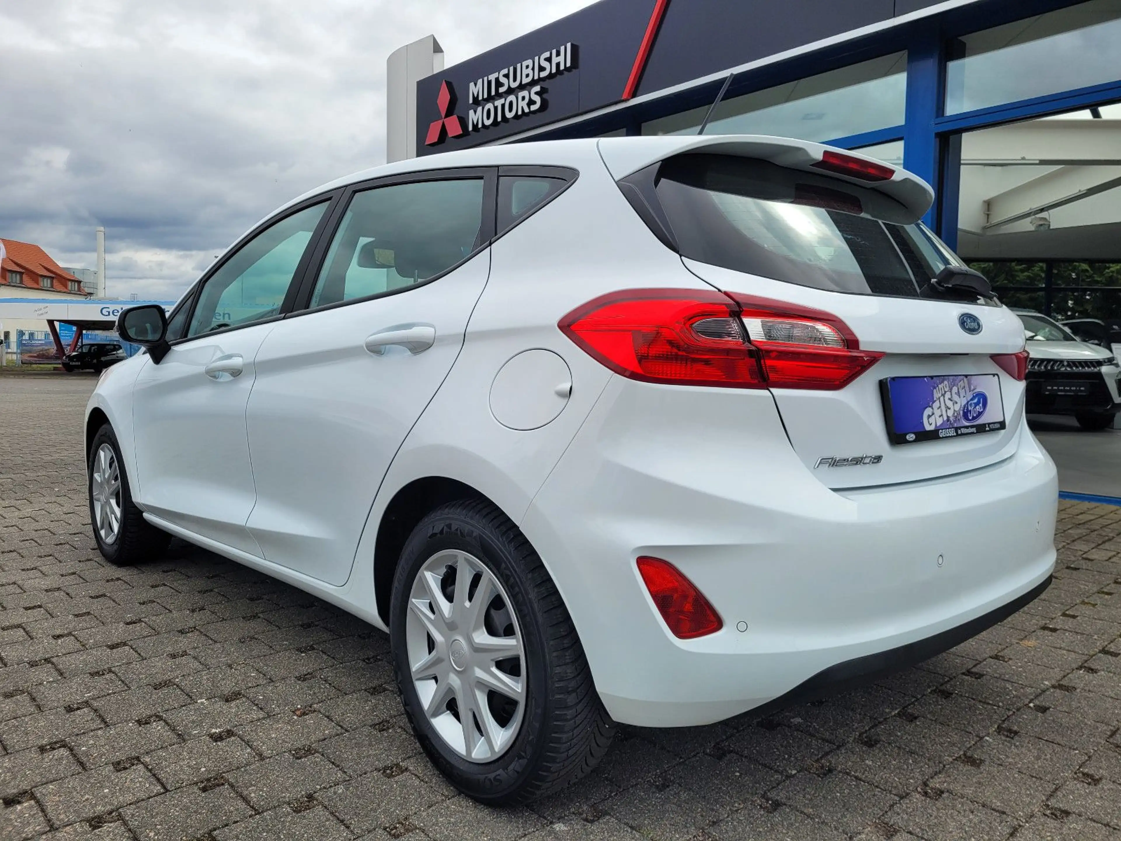 Ford Fiesta Trend — photo 6