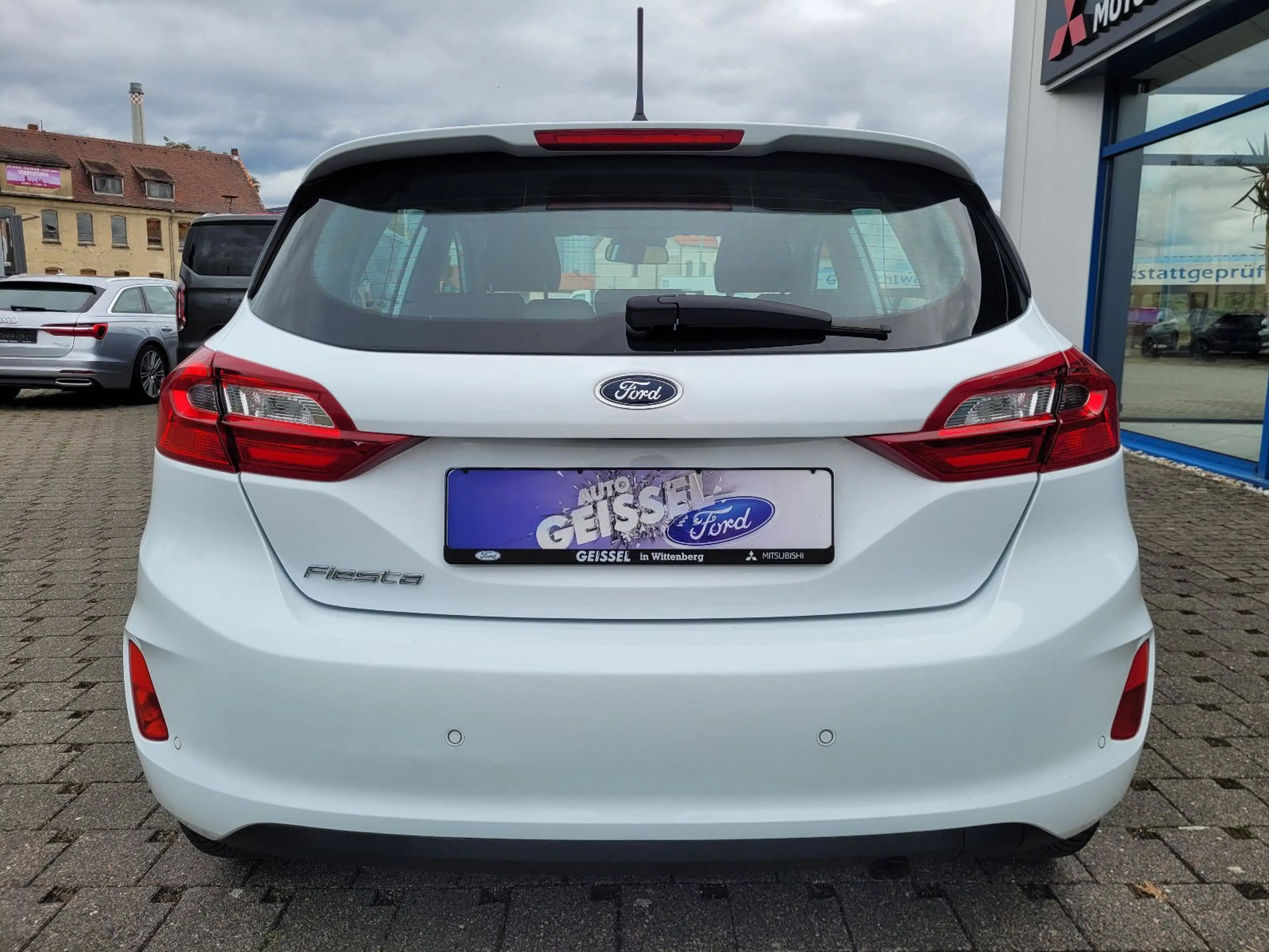 Ford Fiesta Trend — photo 7