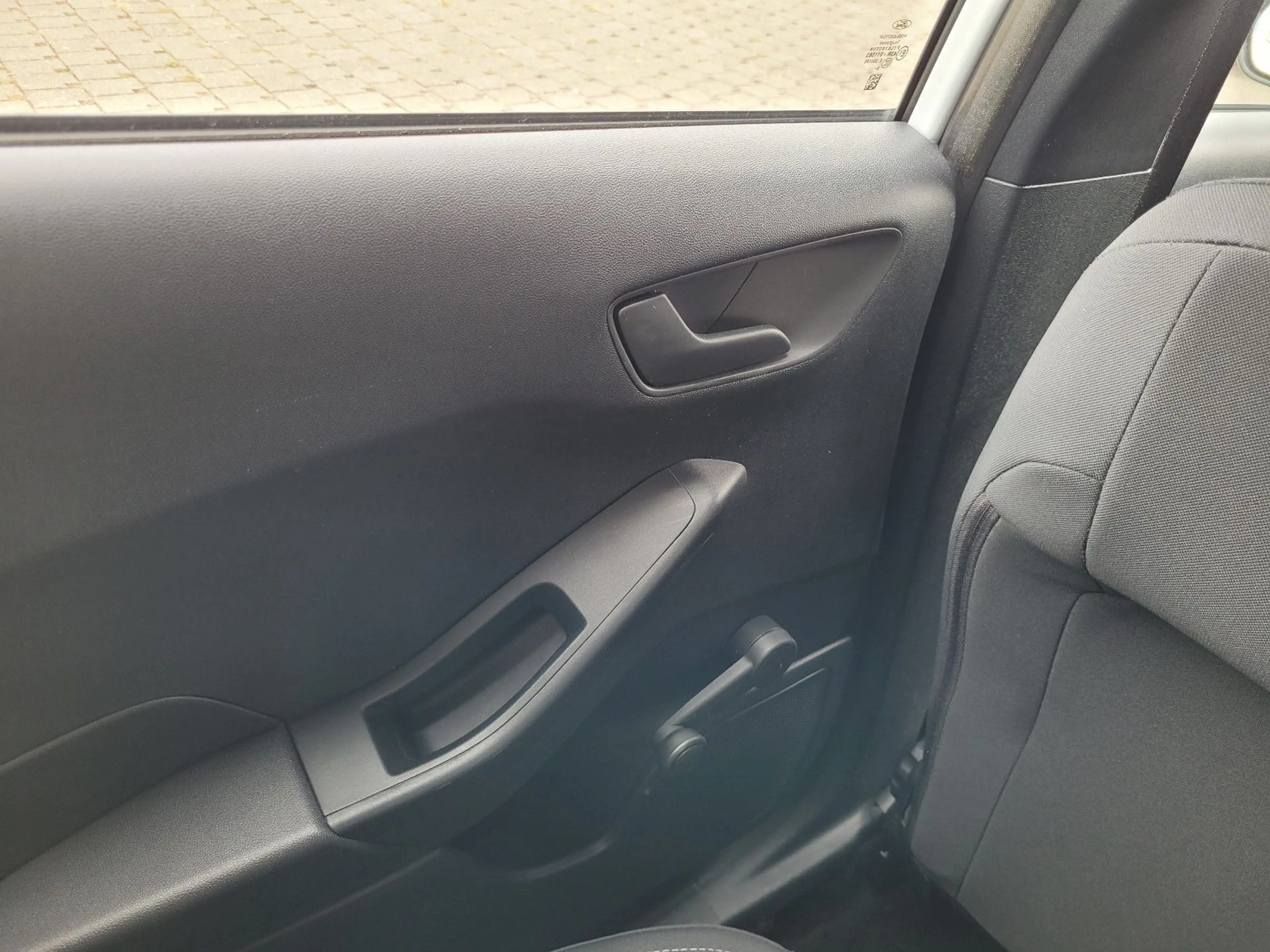 Ford Fiesta Trend — photo 36