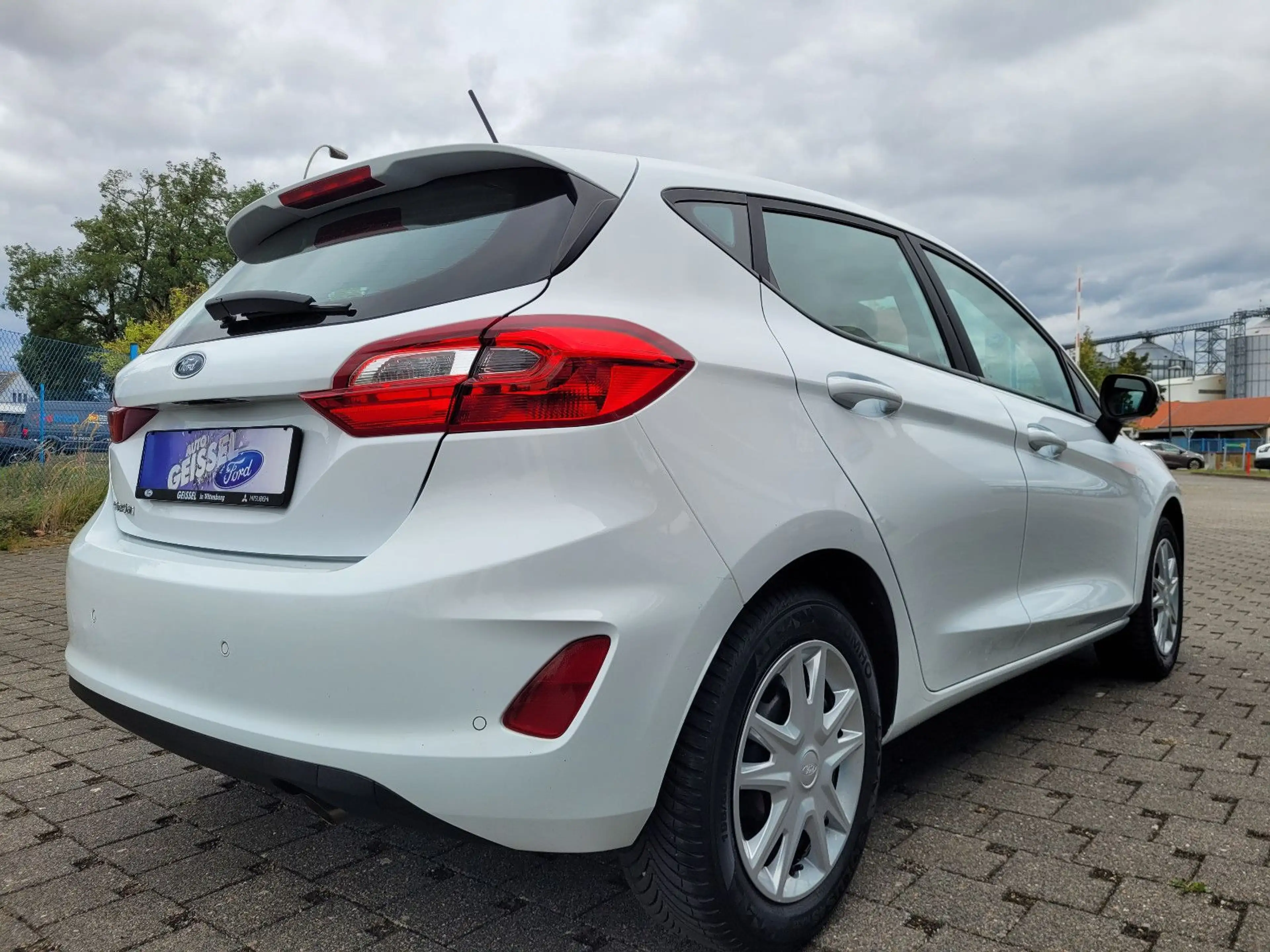 Ford Fiesta Trend — photo 8