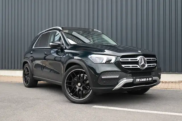 Mercedes-Benz Gle view 2