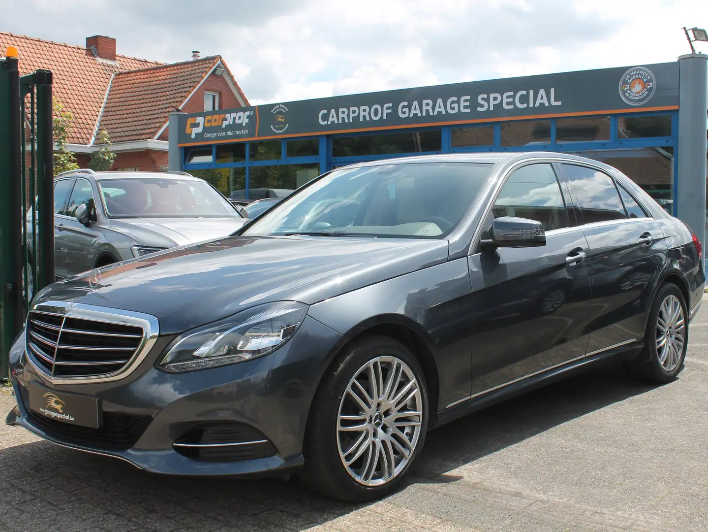 Mercedes-Benz E 220 BlueTEC Grijs - 1