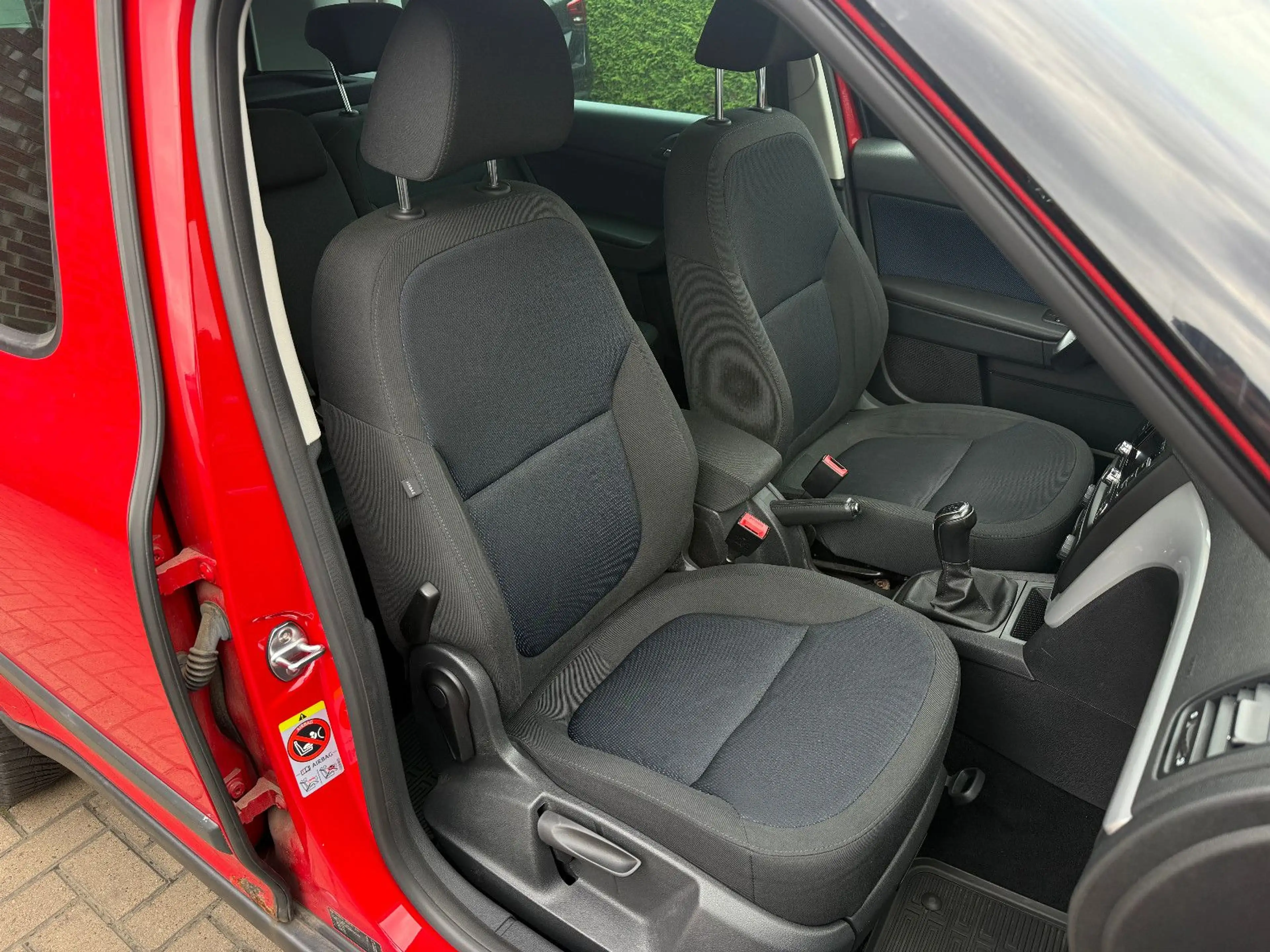 Skoda Yeti 1.4, TÜV neu, AHK, Scheckheft, Pano, Navi — photo 15