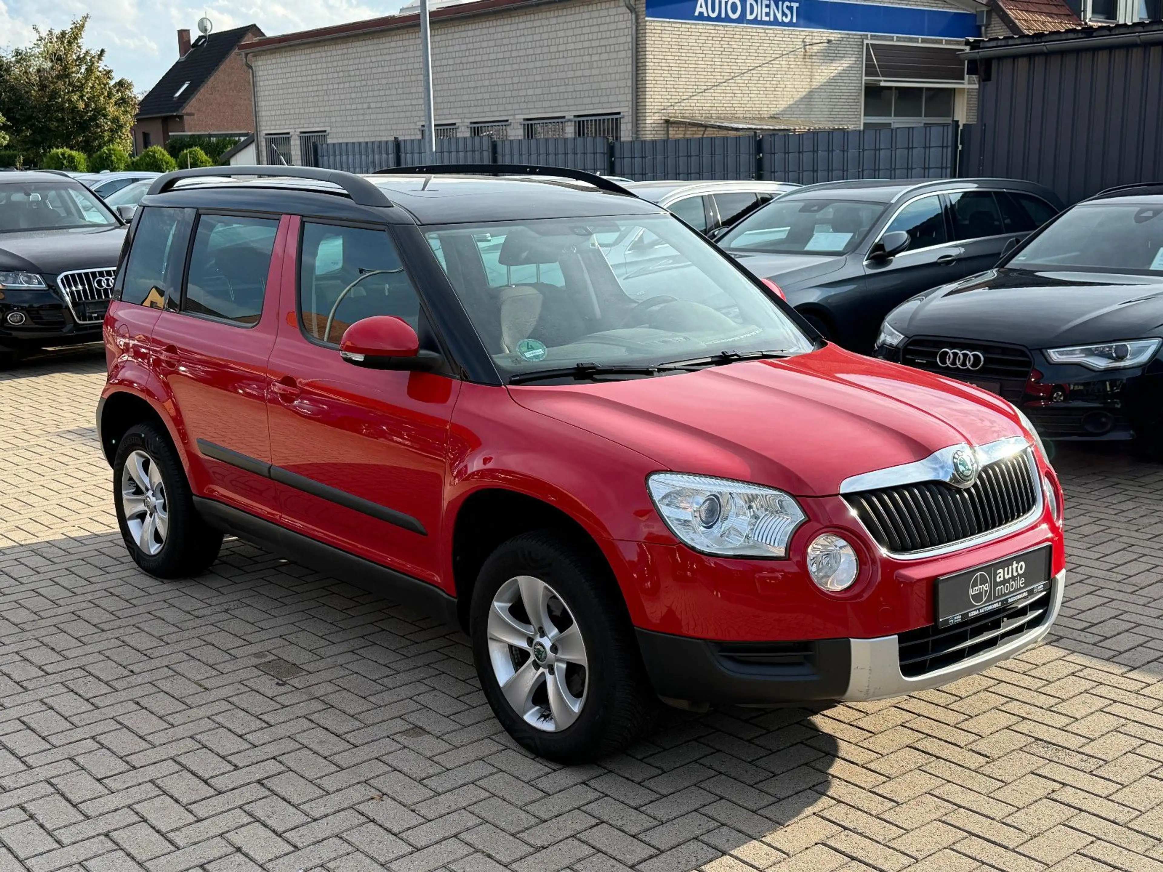 Skoda Yeti 1.4, TÜV neu, AHK, Scheckheft, Pano, Navi — photo 7