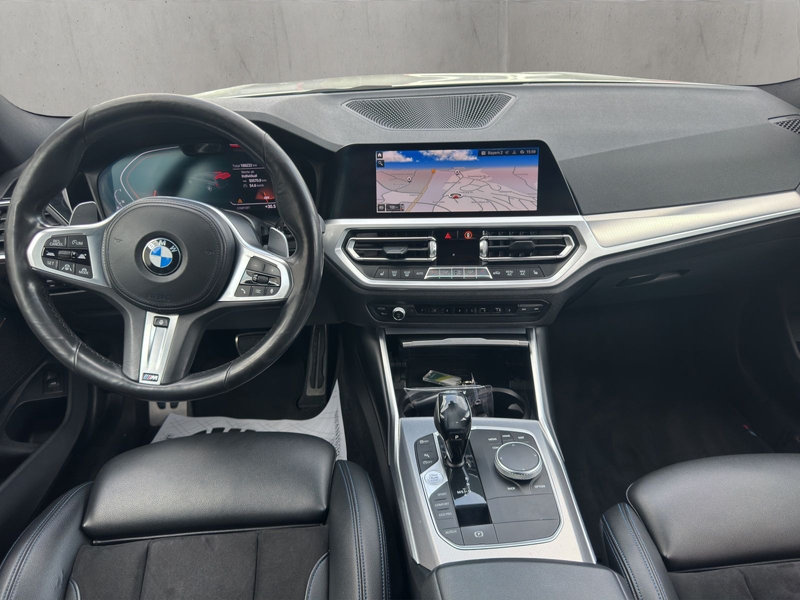 BMW 320 d xDrive Touring  M Sport — photo 12