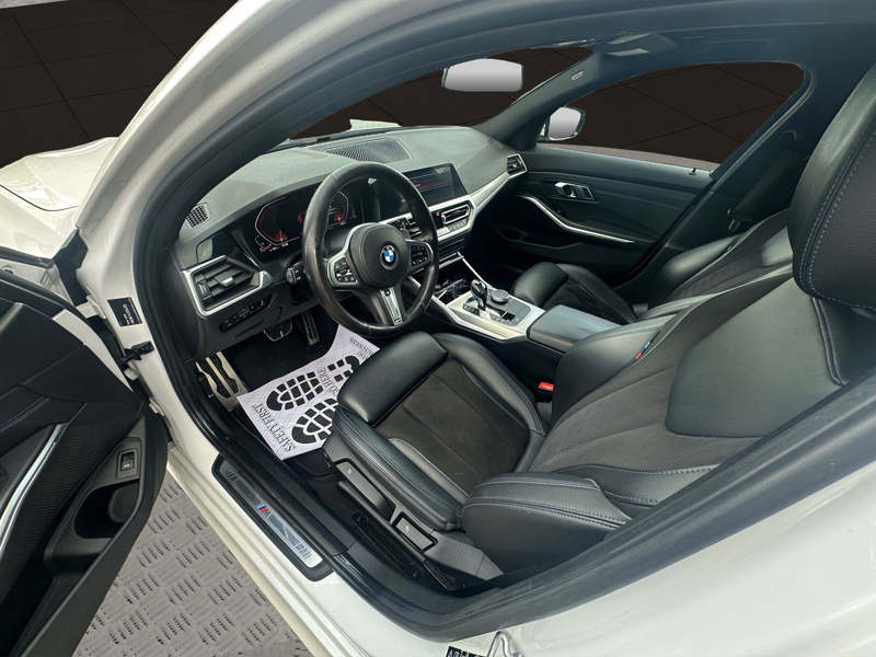 BMW 320 d xDrive Touring  M Sport — photo 11