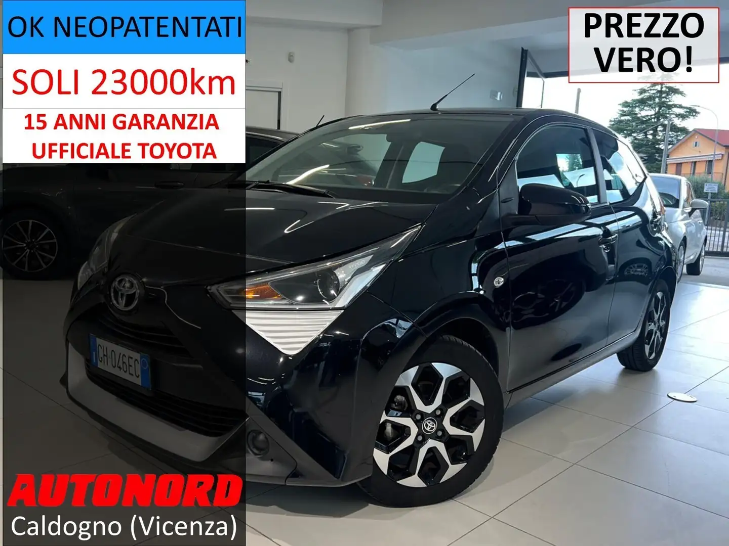 Toyota Aygo Aygo Connect 1.0 VVT-i 72 CV 5 porte x-play Nero - 1