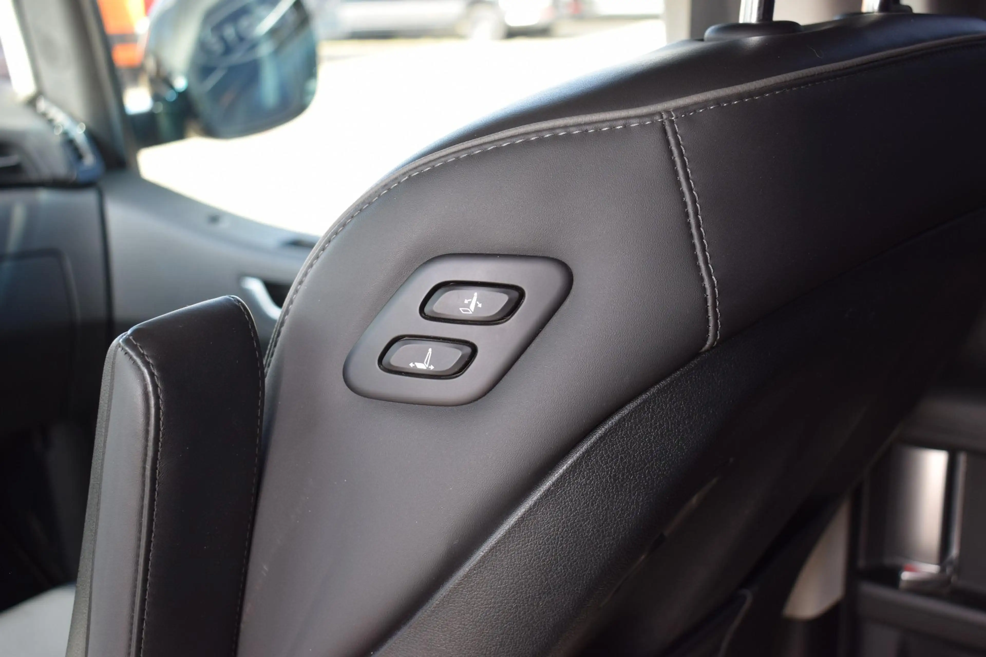 Hyundai STARIA 2.2 CRDi Signature 4WD — photo 16