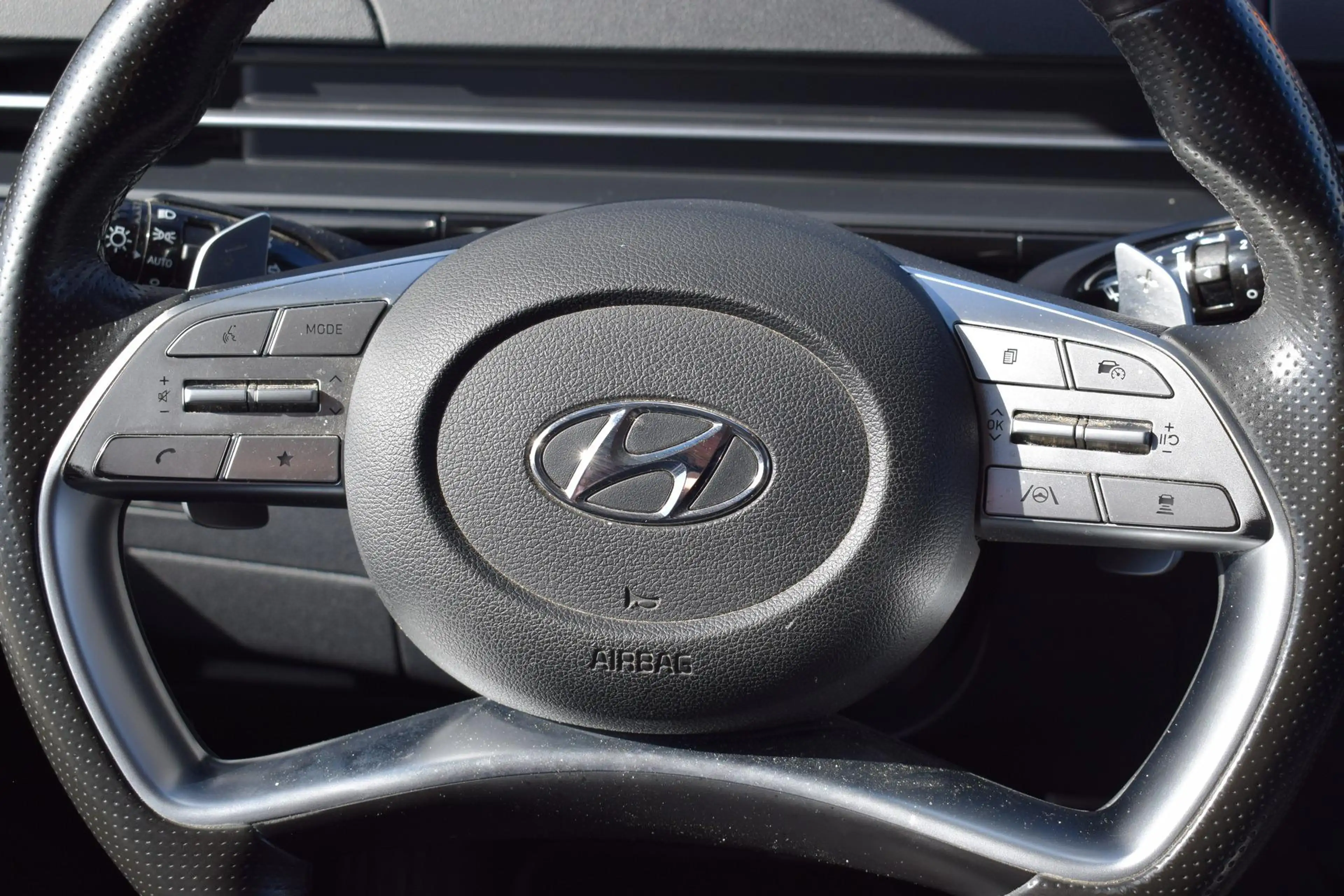 Hyundai STARIA 2.2 CRDi Signature 4WD — photo 10
