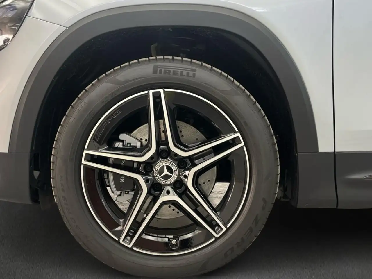 Mercedes-Benz GLB 2026