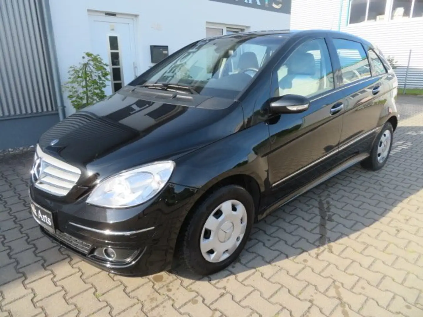 Mercedes-Benz B 170 2.Hand nur 108429km sehr gepflegt, TÜV neu Nero - 2