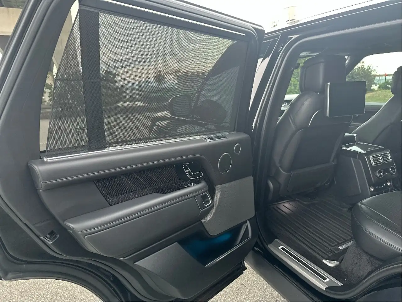 Land Rover Range Rover снимка Land Rover Range Rover