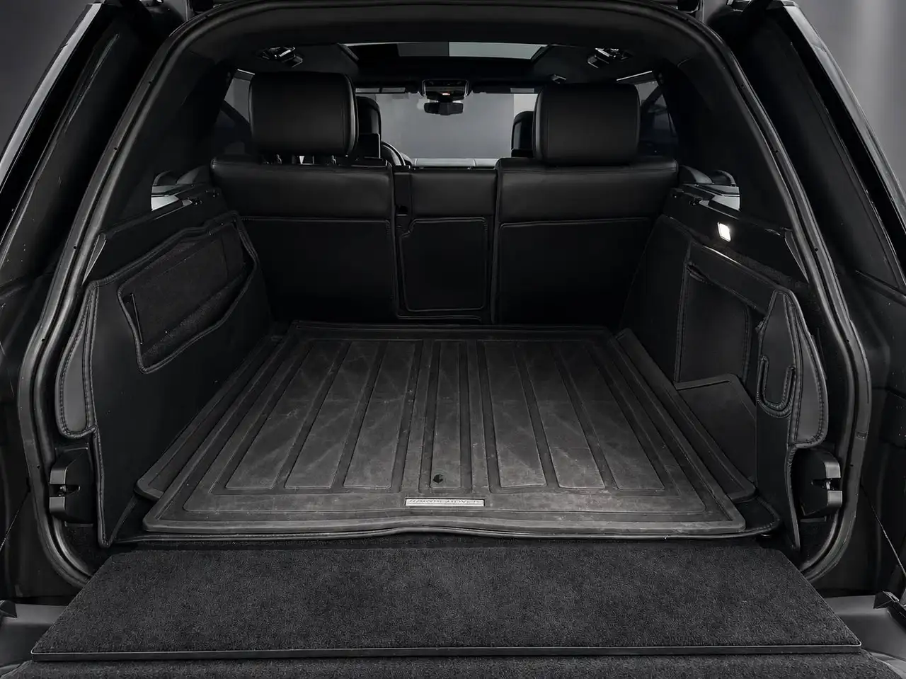 Land Rover Range Rover photo Land Rover Range Rover