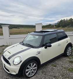 MINI COOPER S Austrian Chili