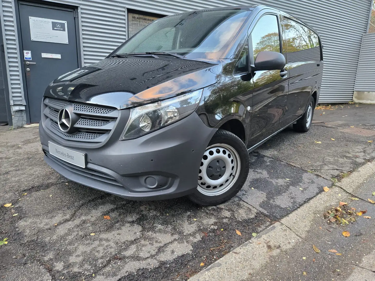Mercedes-Benz Vito 119d 4matic 1er immat. 12/2018 Zwart - 2