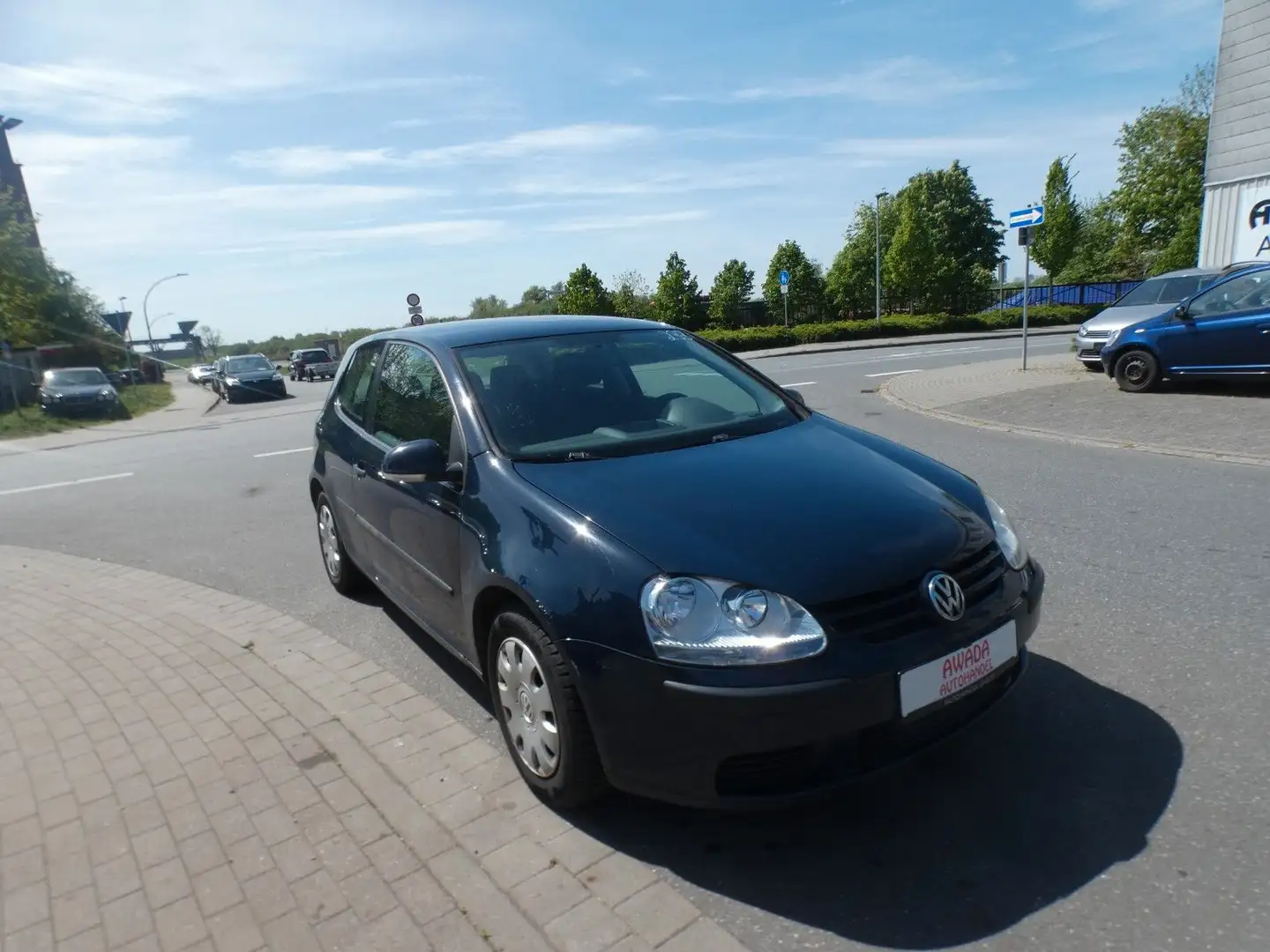 Volkswagen Golf V Lim. Trendline Blau - 1